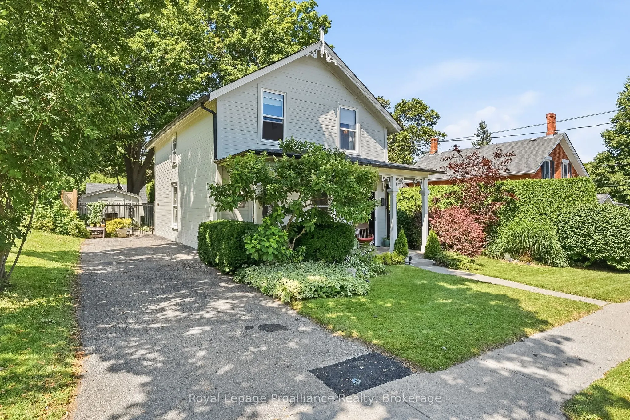 52 Bramley Street S