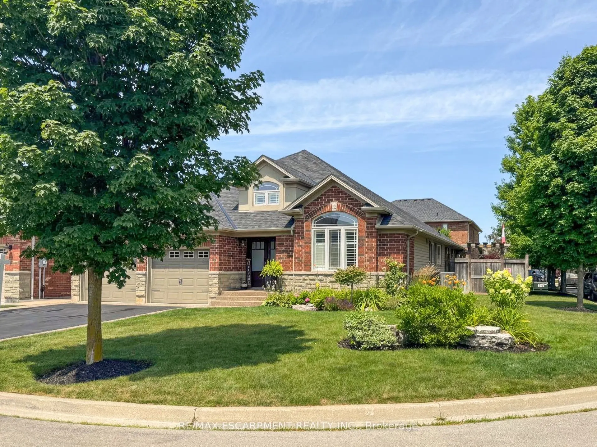 27 Carver Drive