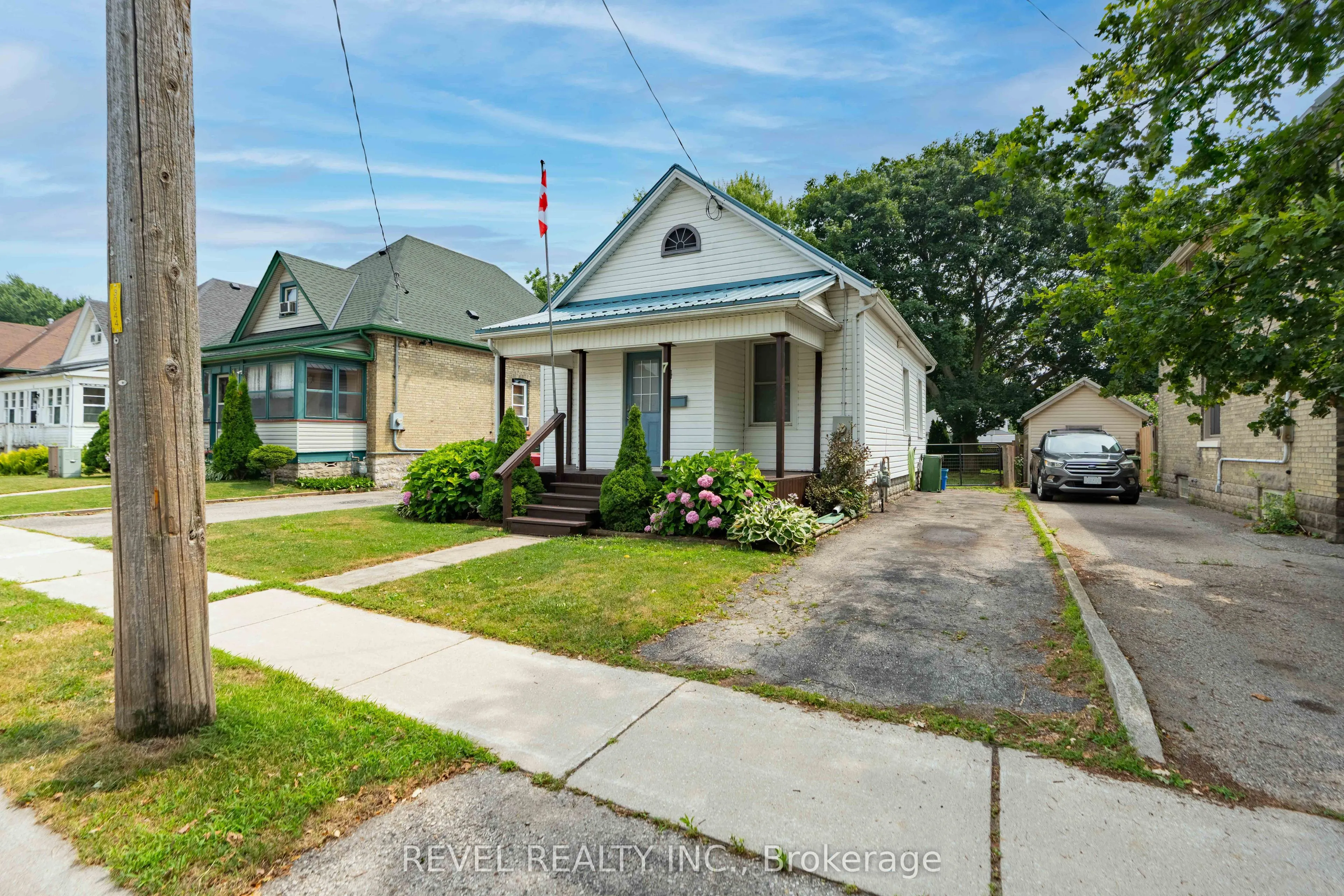 7 Maple Street
