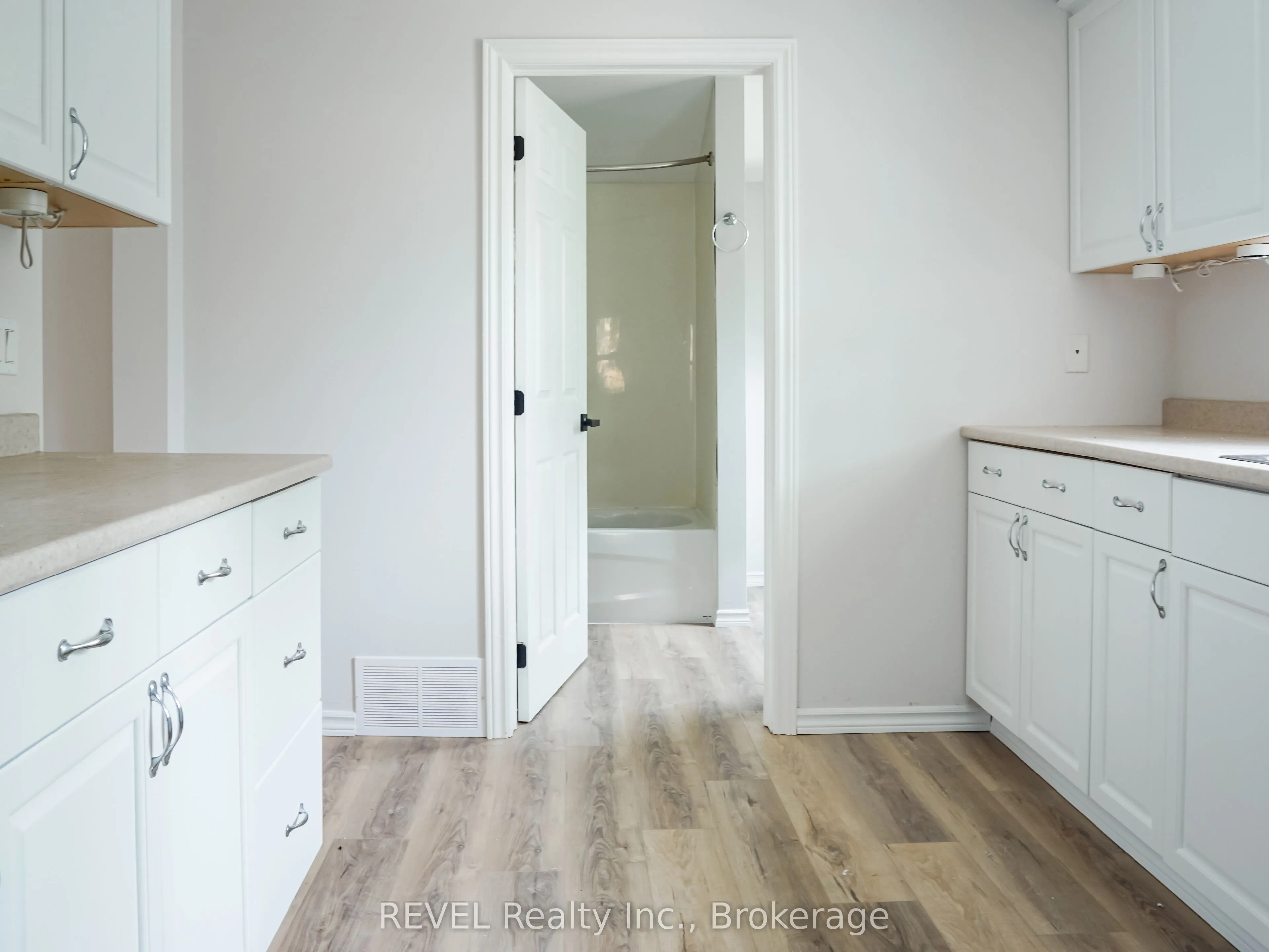 389 Glendale Avenue