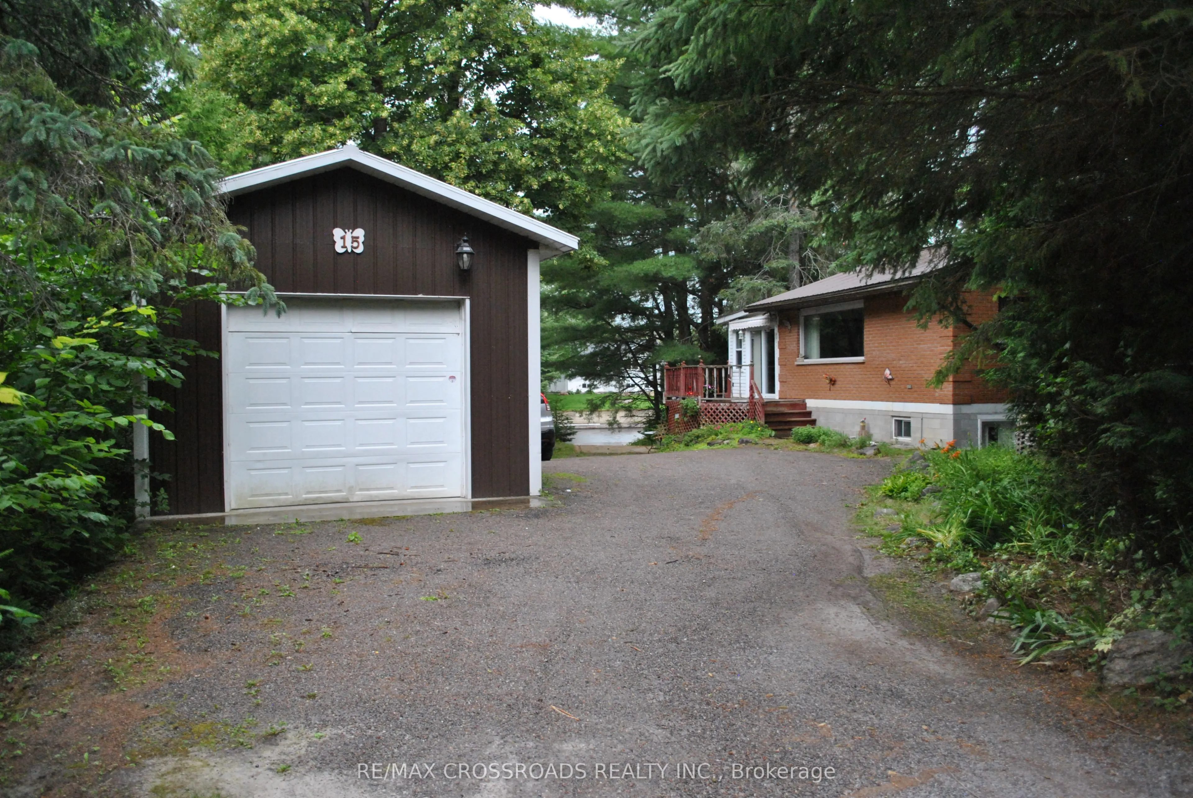 15 Brook Road