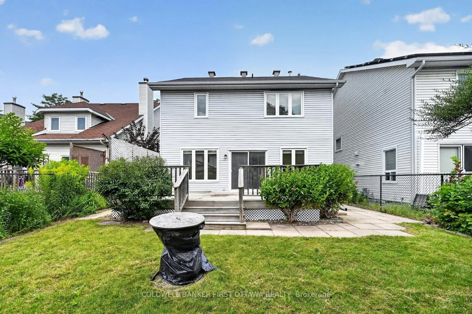 30 Rideaucrest Drive
