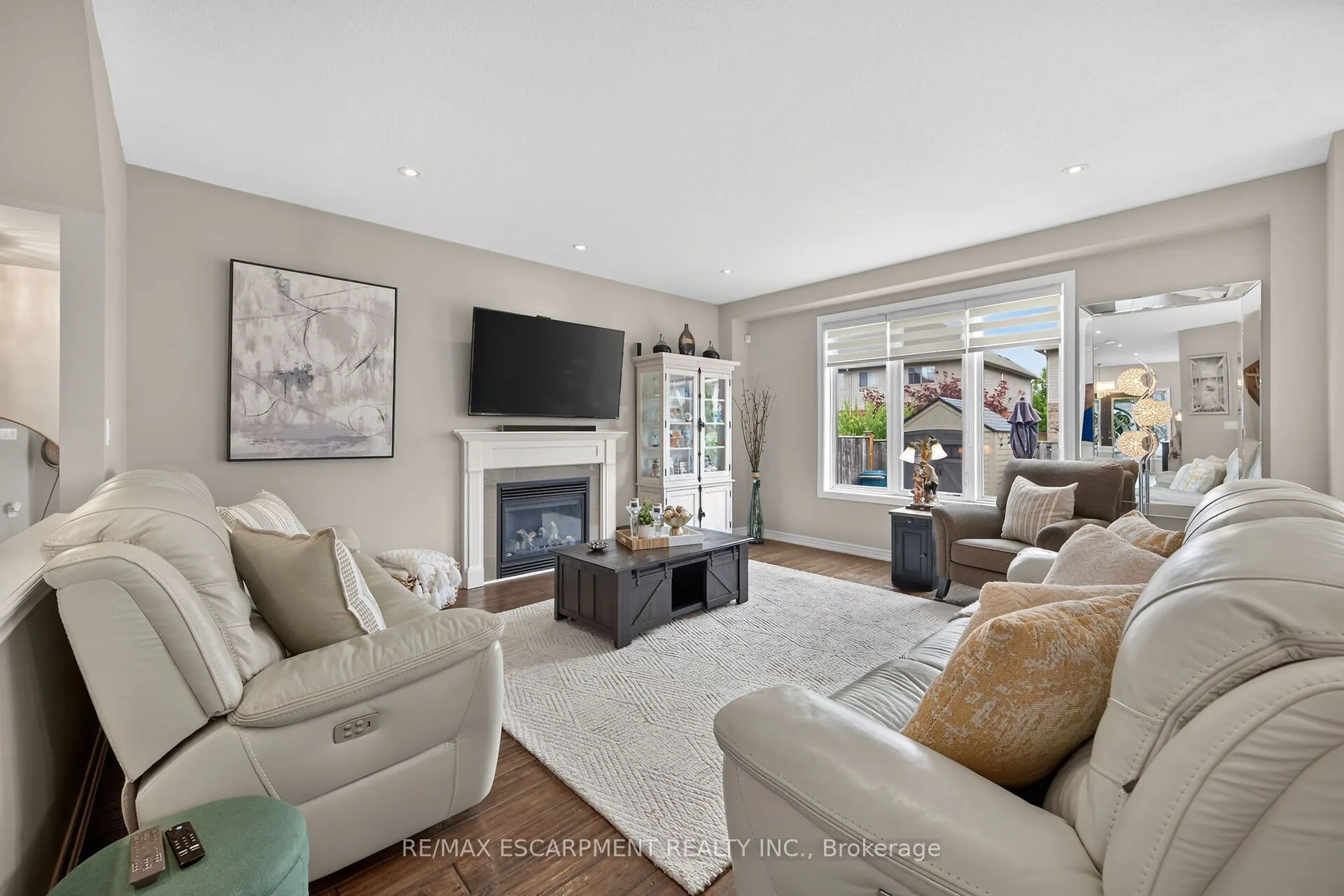 68 GARINGER Crescent