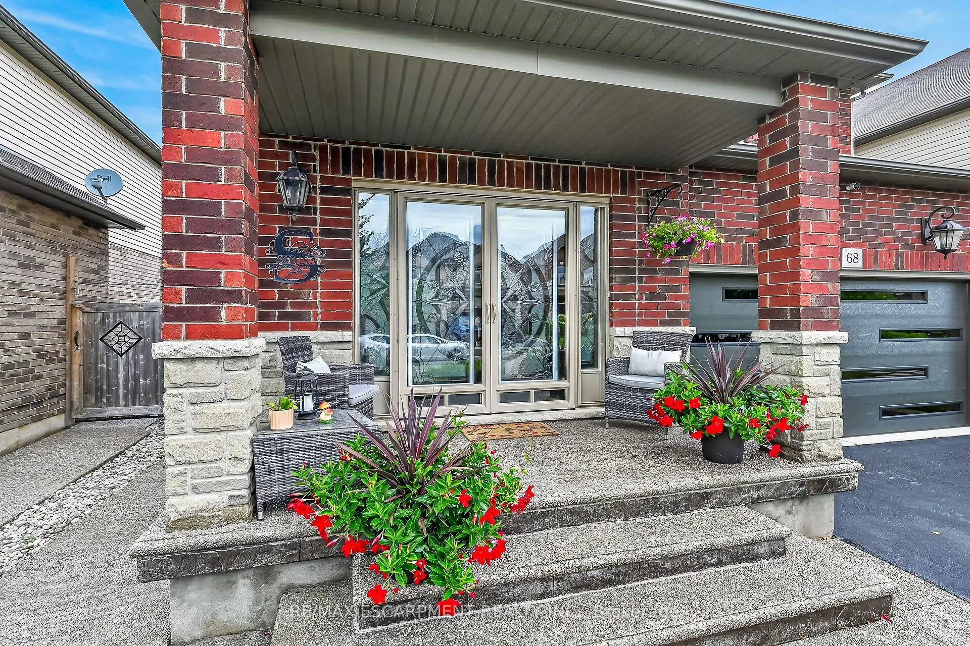 68 GARINGER Crescent