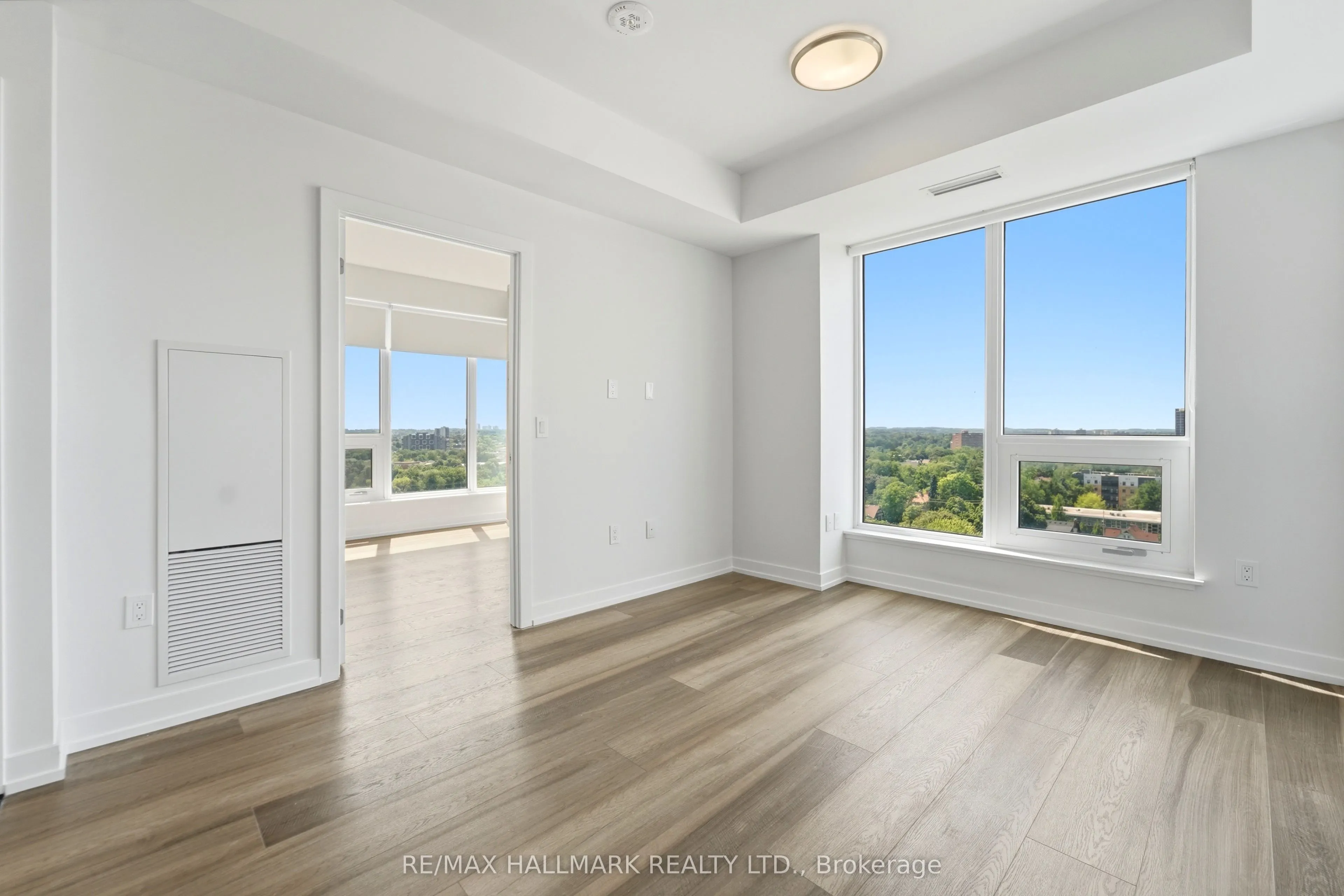 5 Wellington Street S #1406