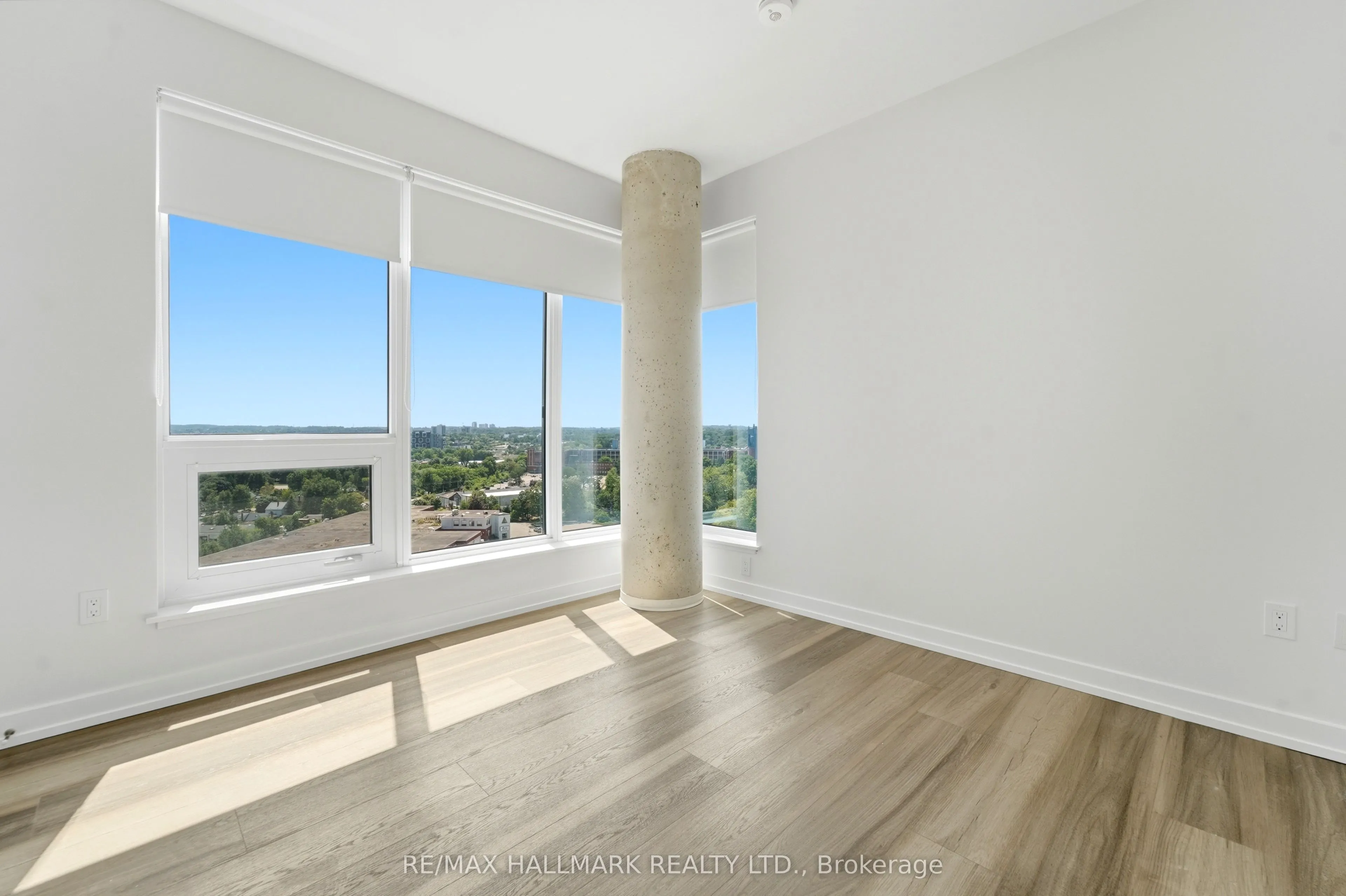 5 Wellington Street S #1406