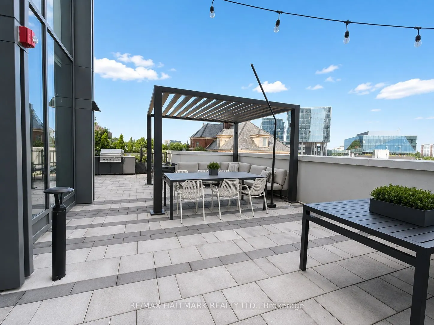 5 Wellington Street S #1406