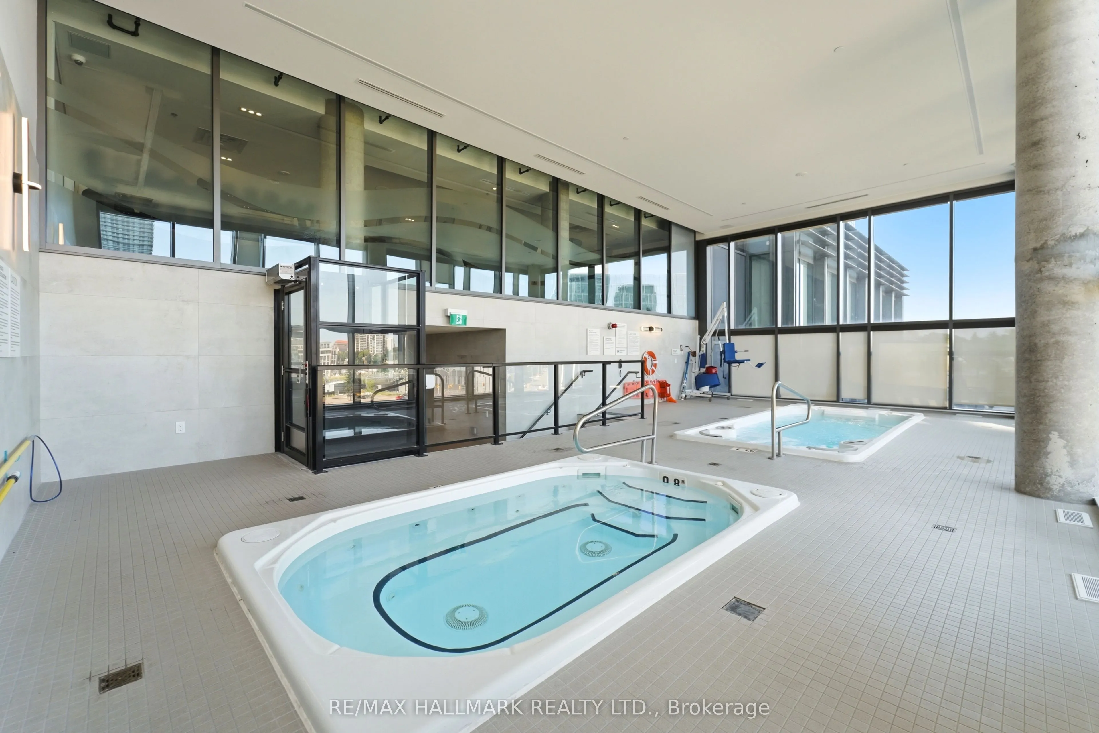 5 Wellington Street S #1406