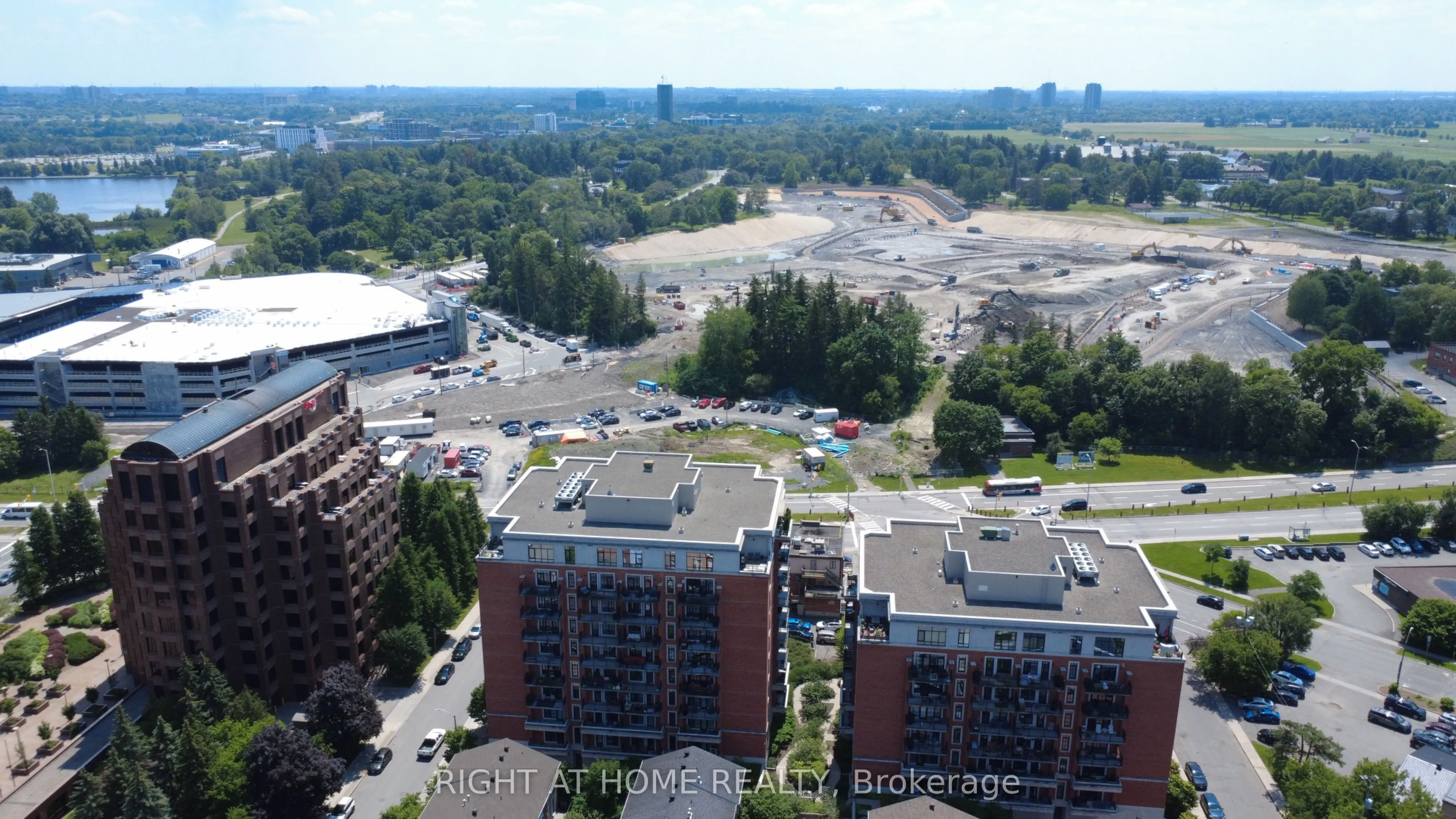 330 Loretta Avenue S #810