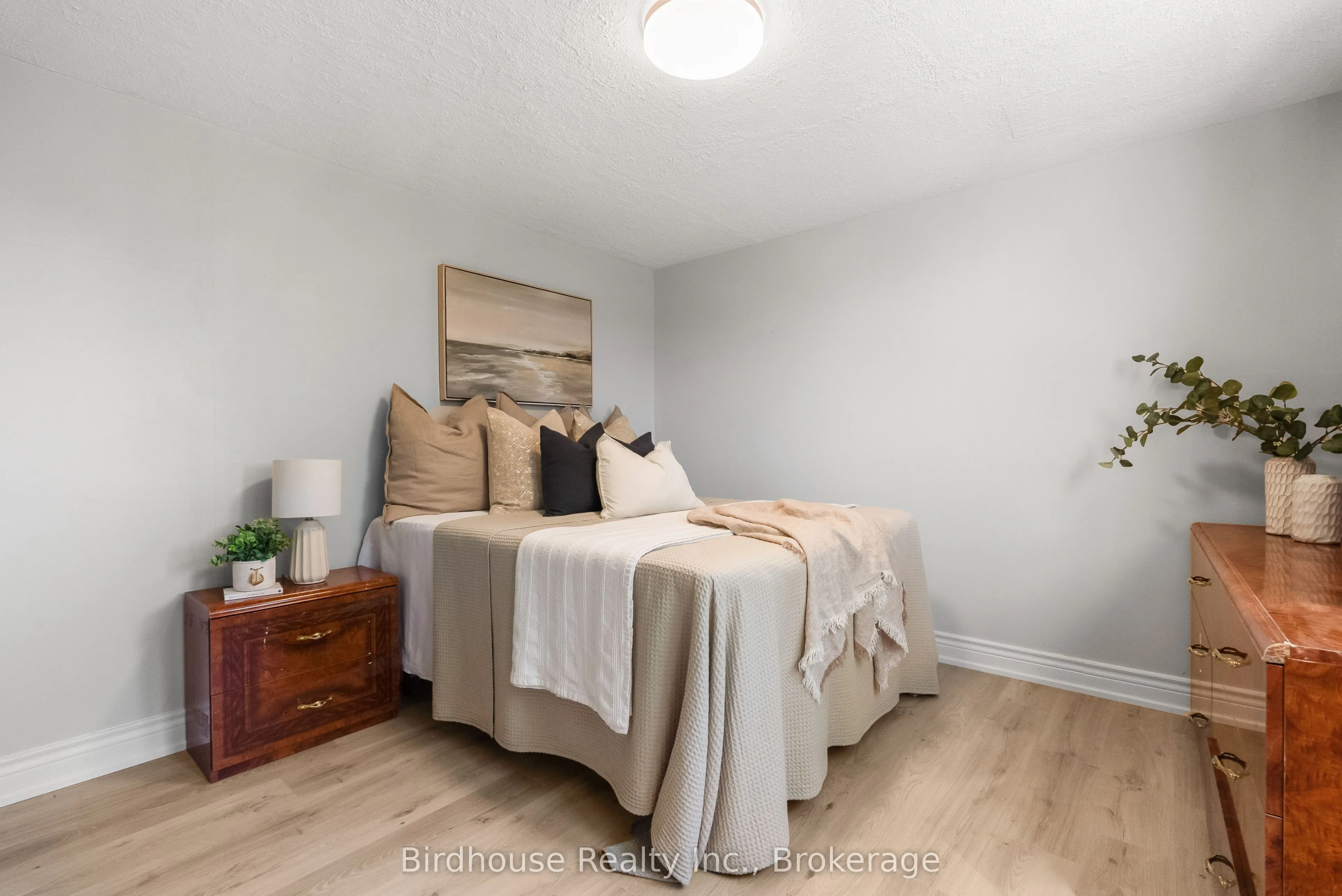 36 Sugar Bush Road