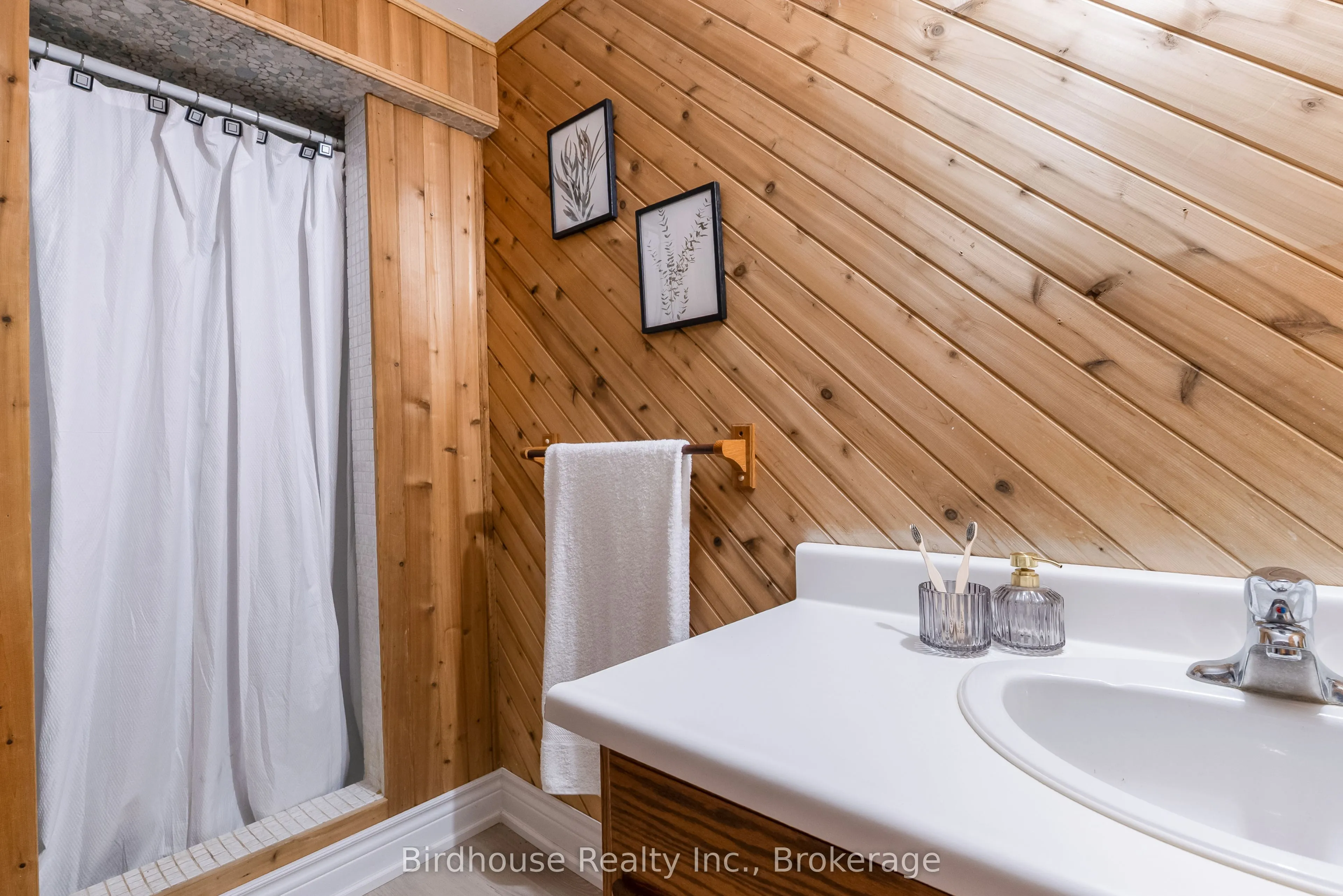 36 Sugar Bush Road