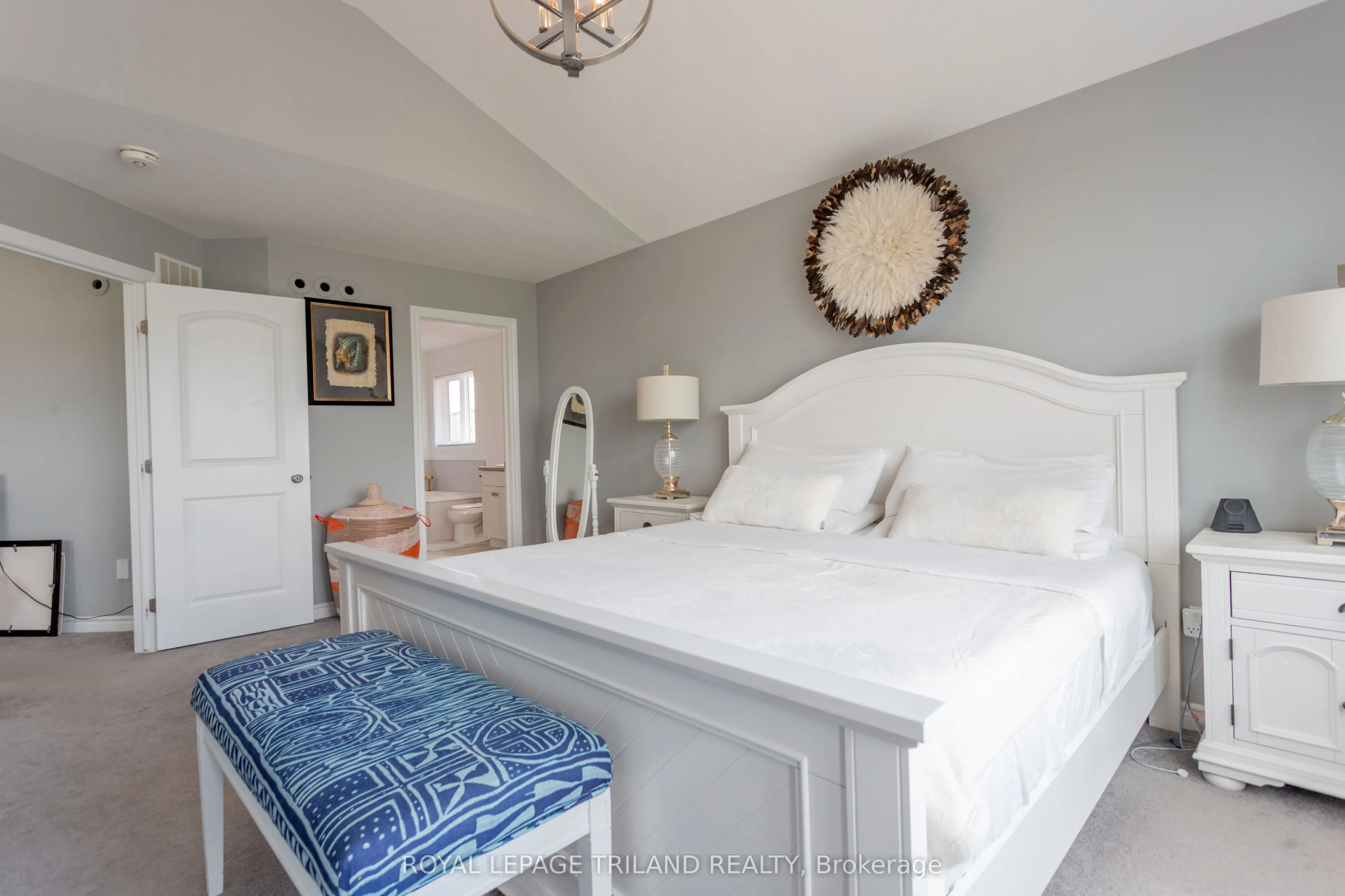 1 Acorn Trail