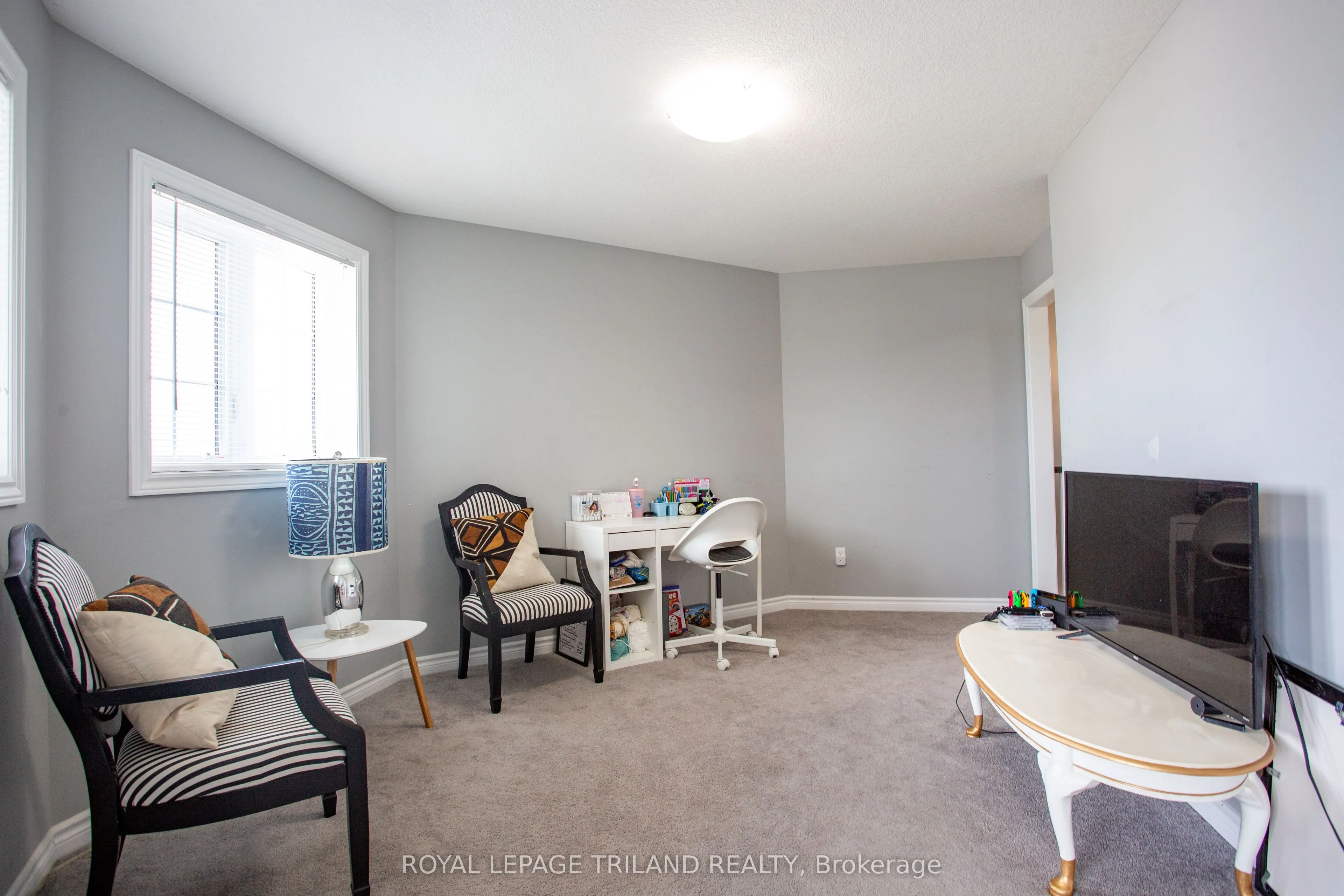 1 Acorn Trail