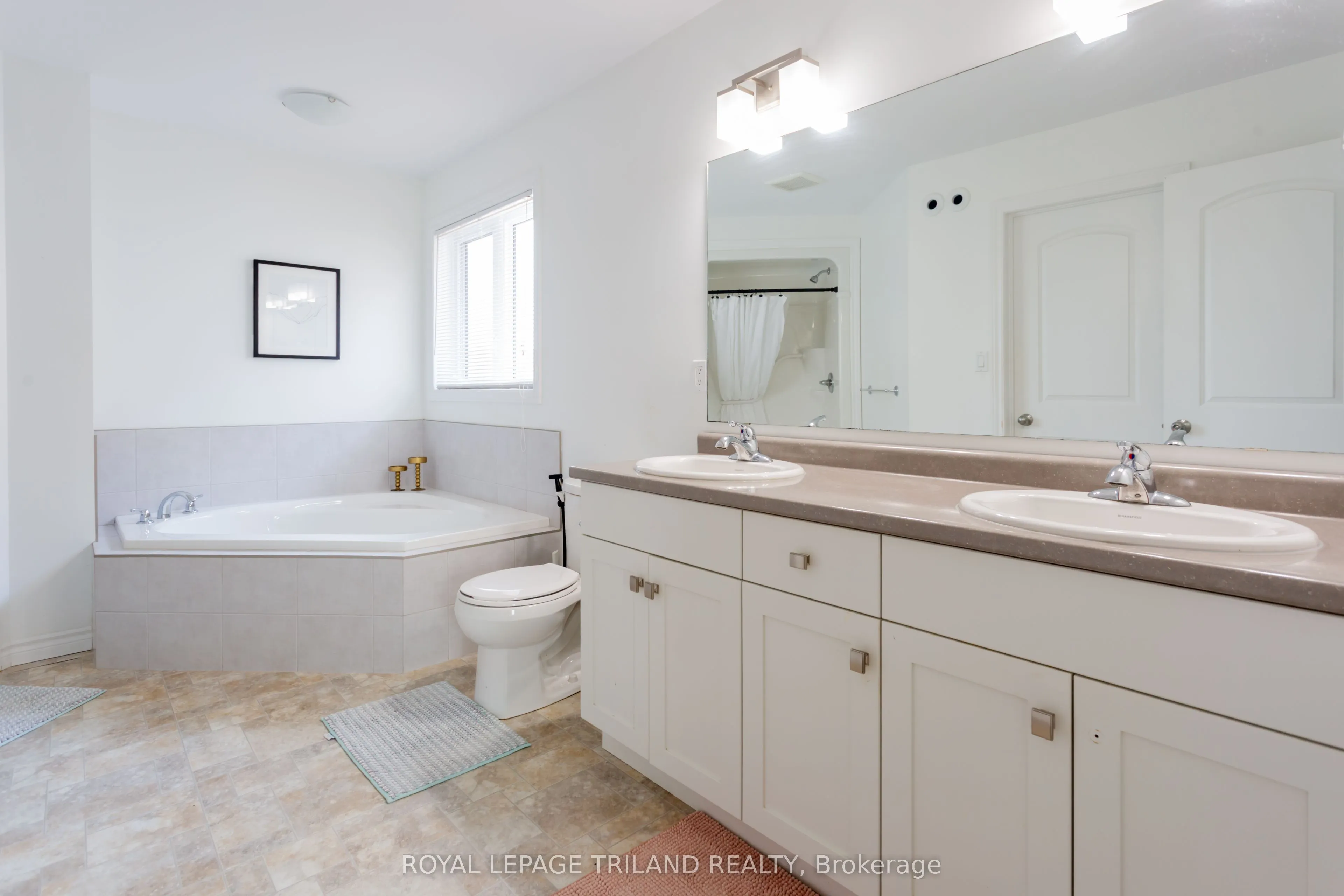 1 Acorn Trail