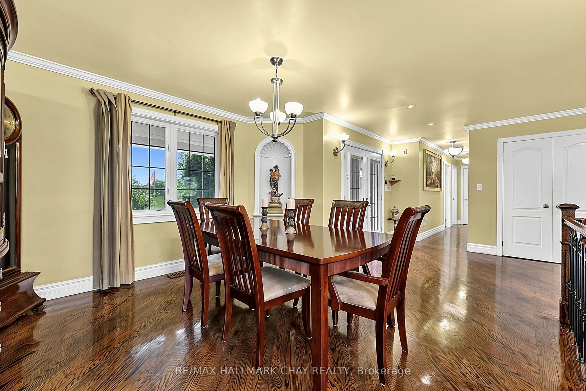 31 Hillside Drive