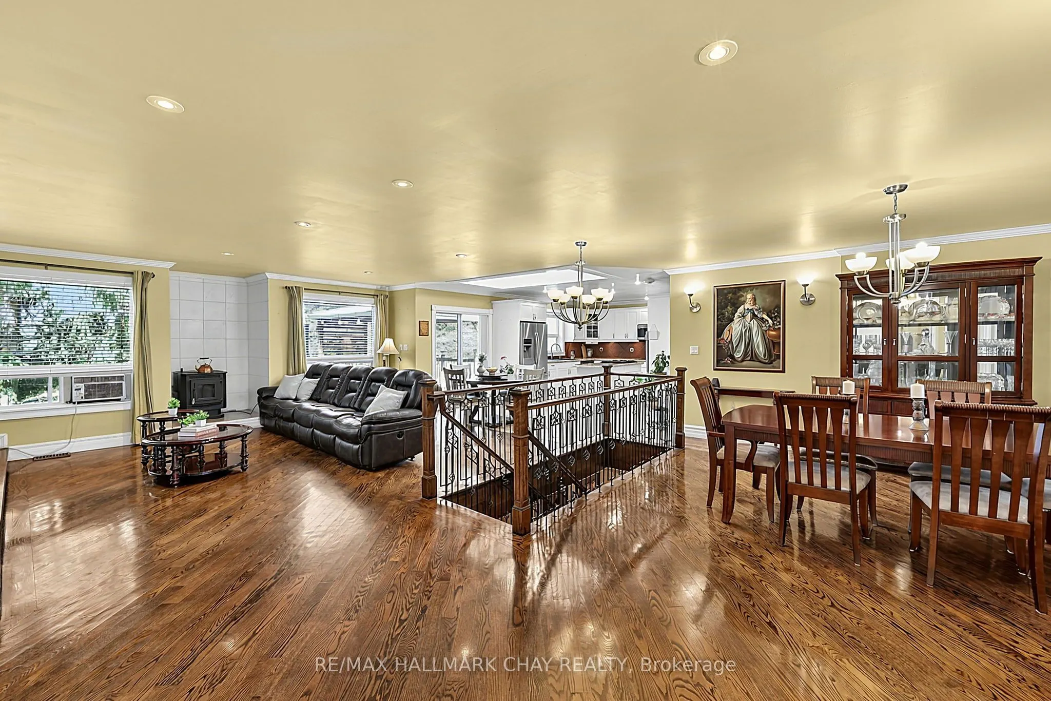 31 Hillside Drive