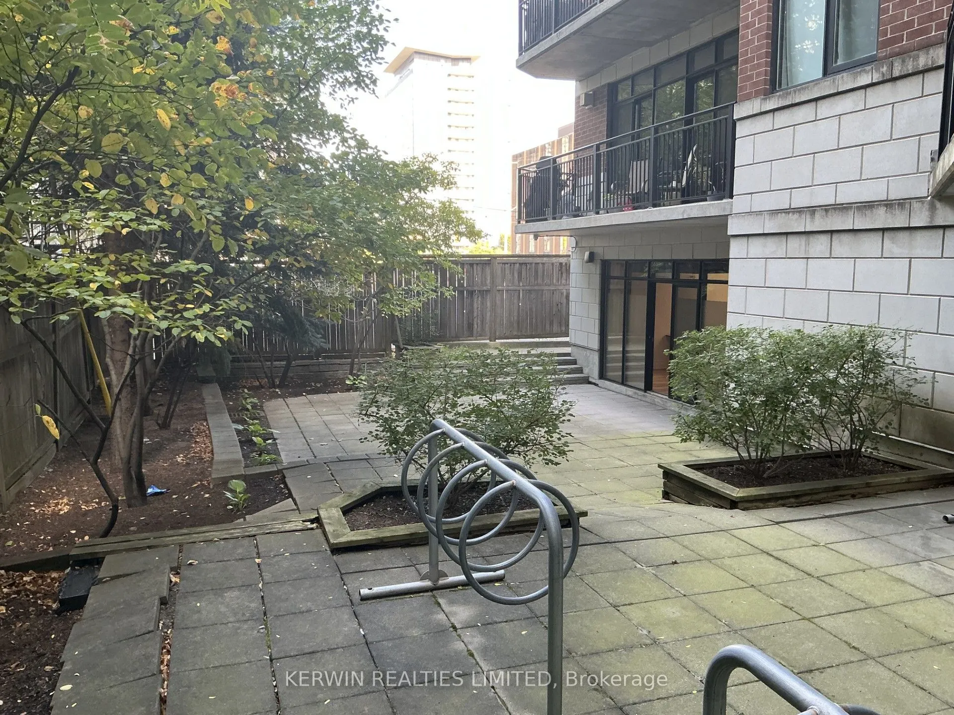375 Lisgar Street E #304
