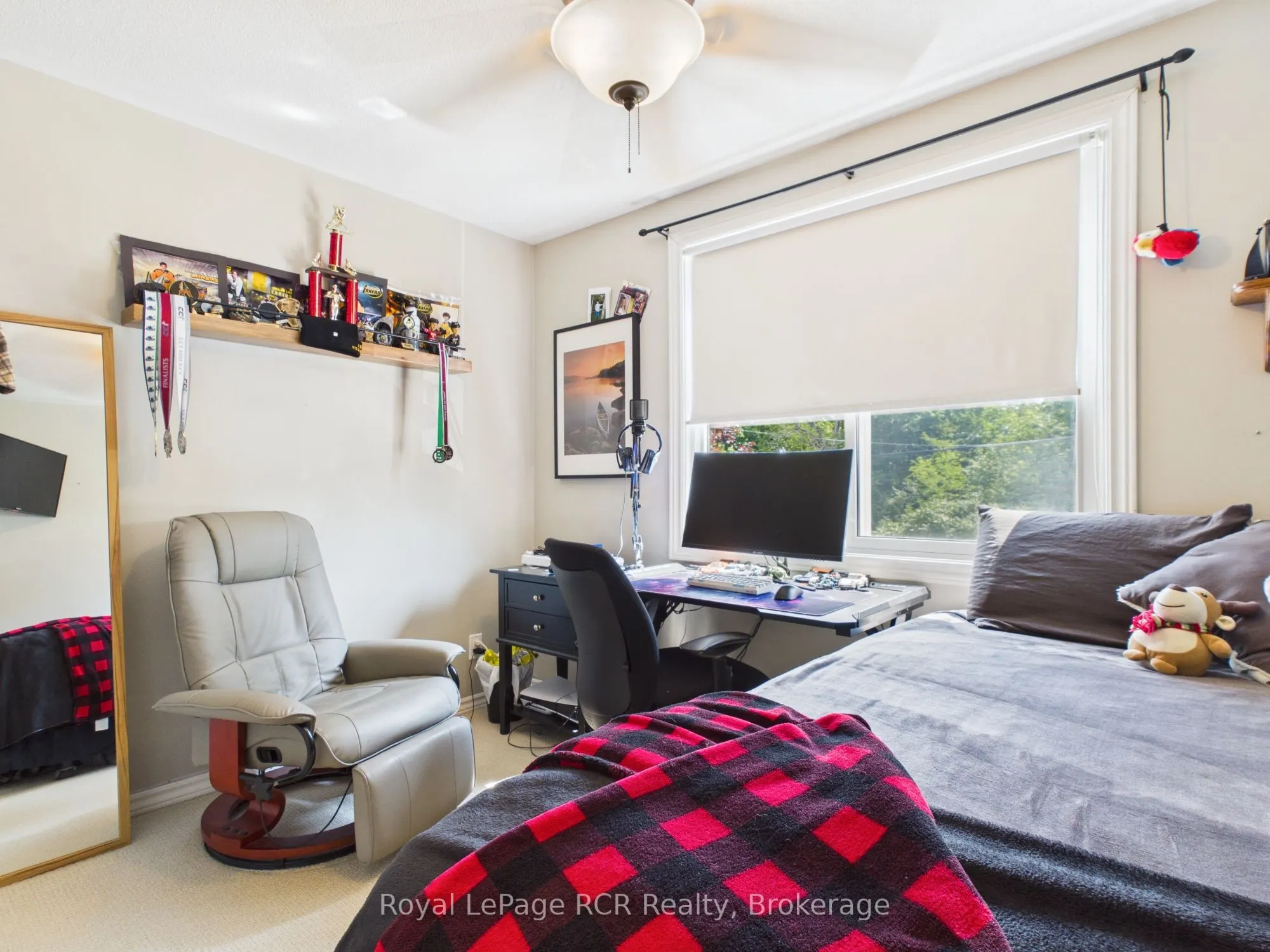 319370 Grey Road 1 Road