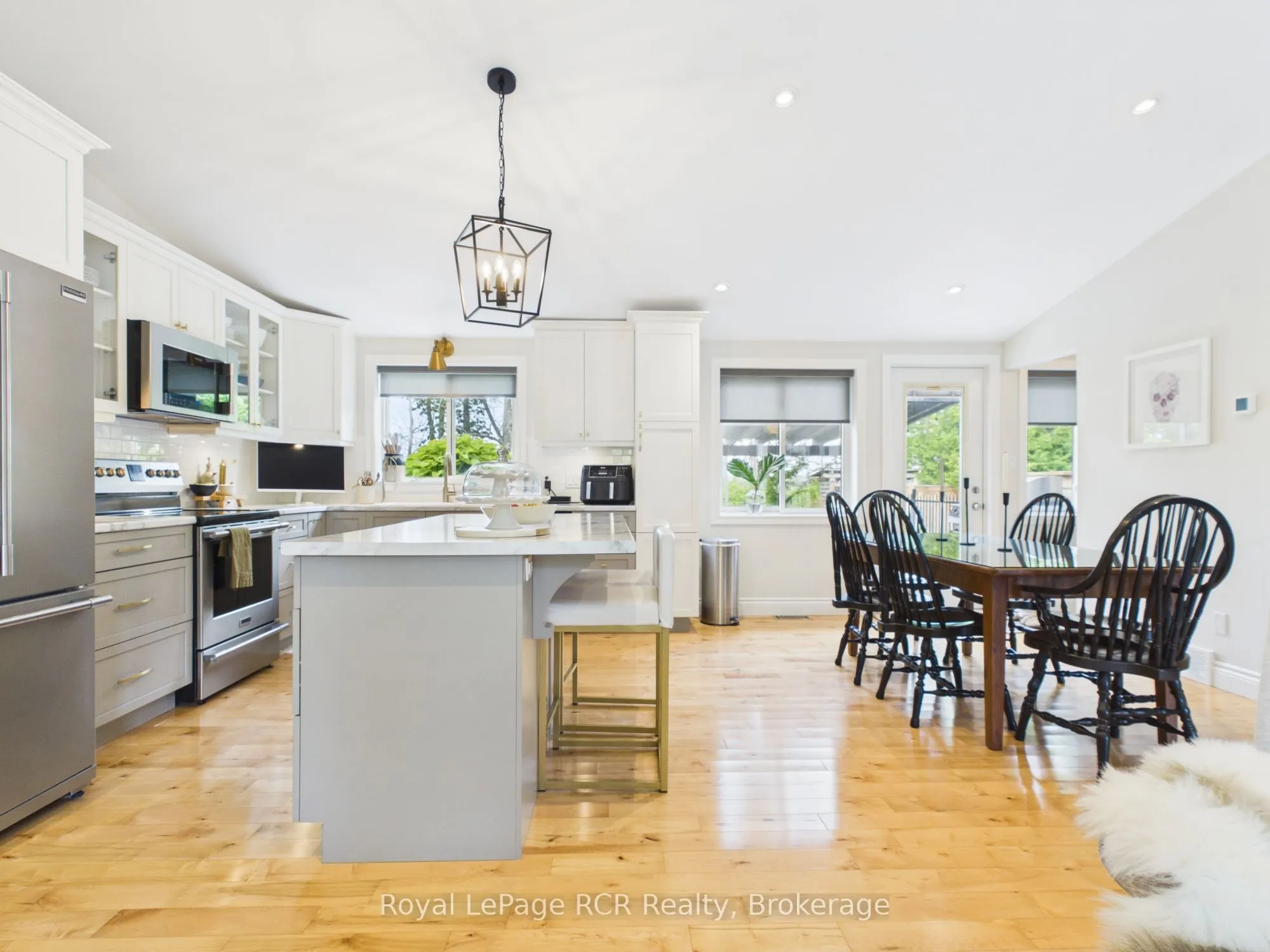 319370 Grey Road 1 Road