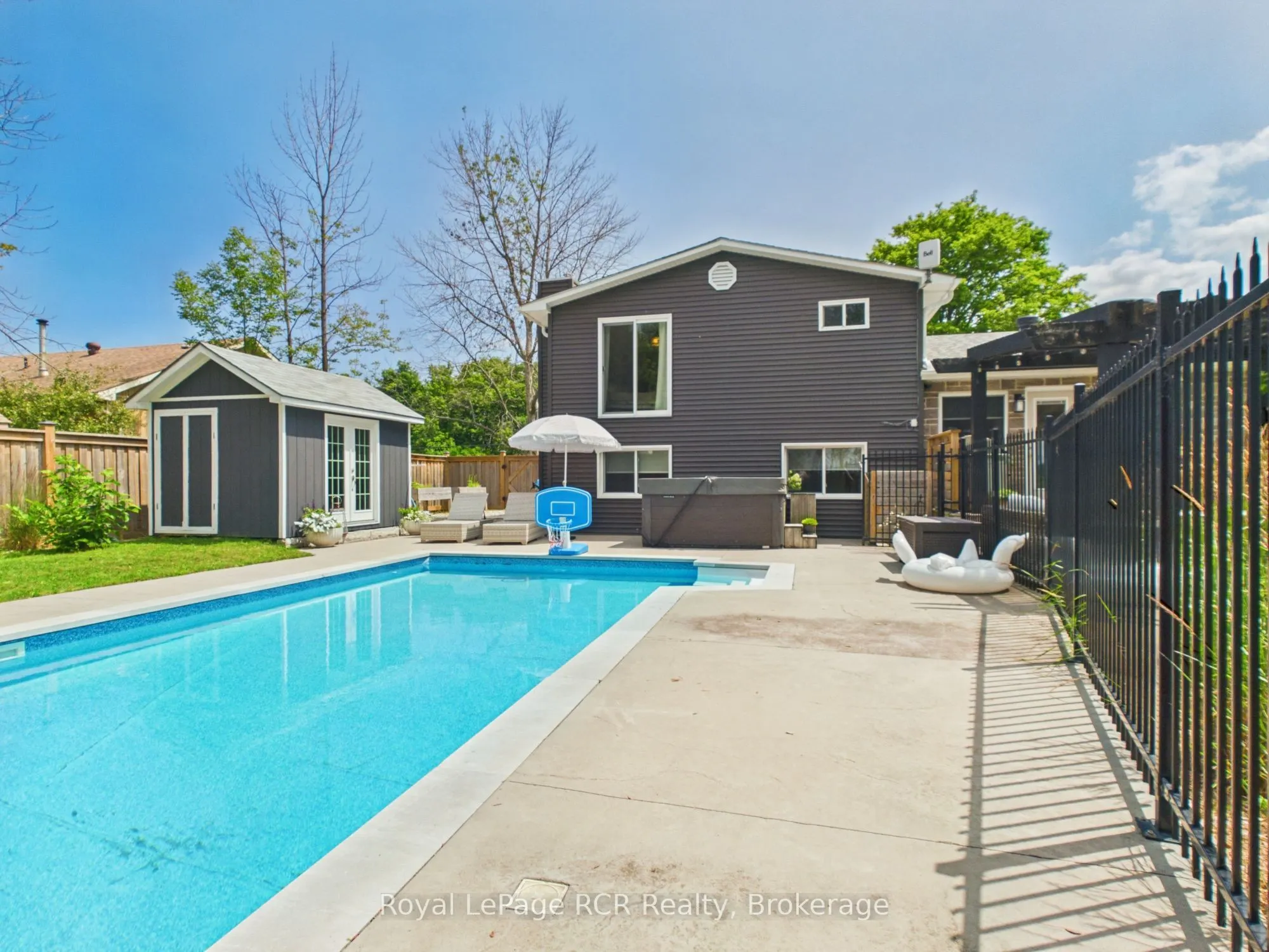 319370 Grey Road 1 Road