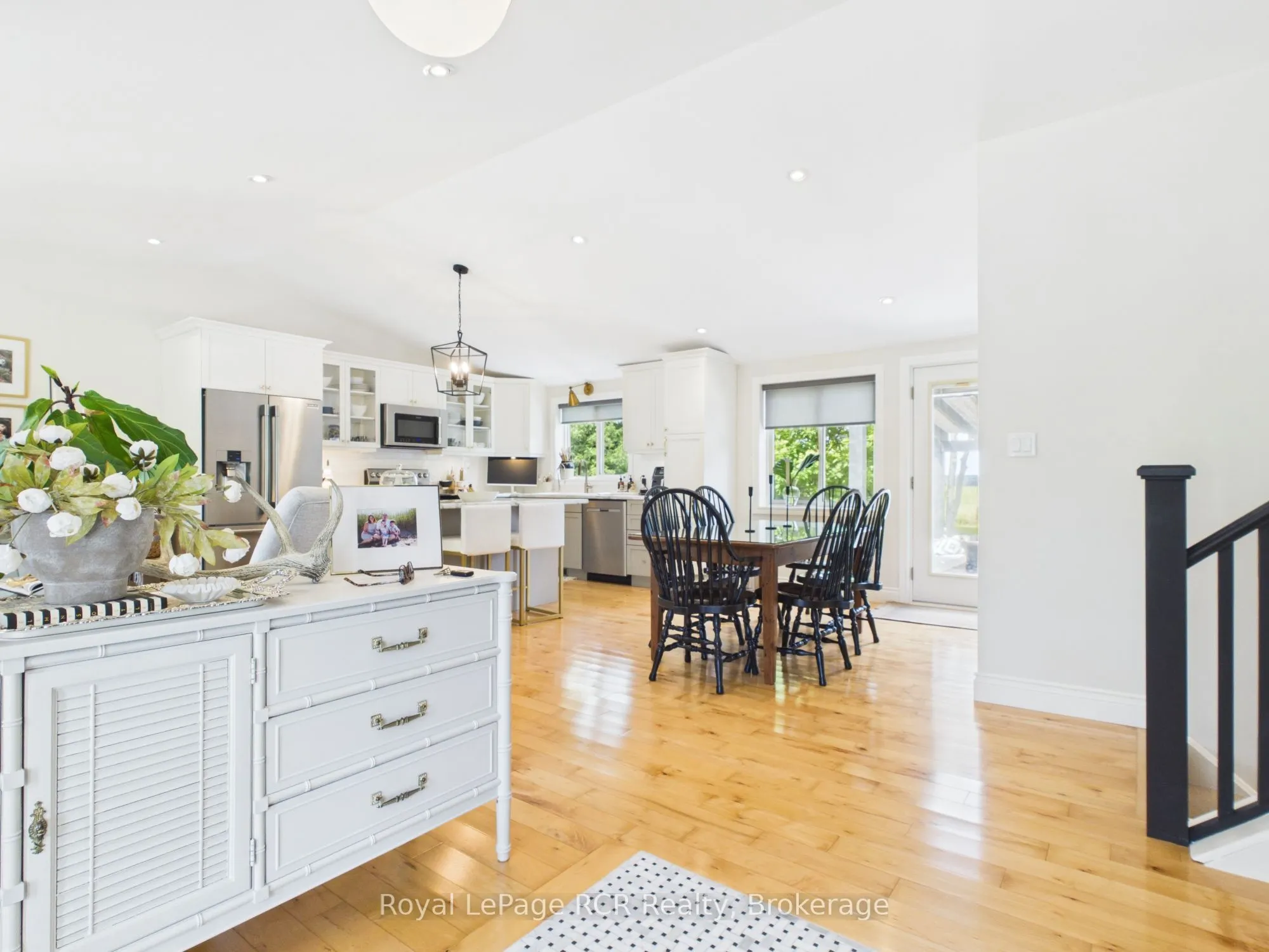 319370 Grey Road 1 Road