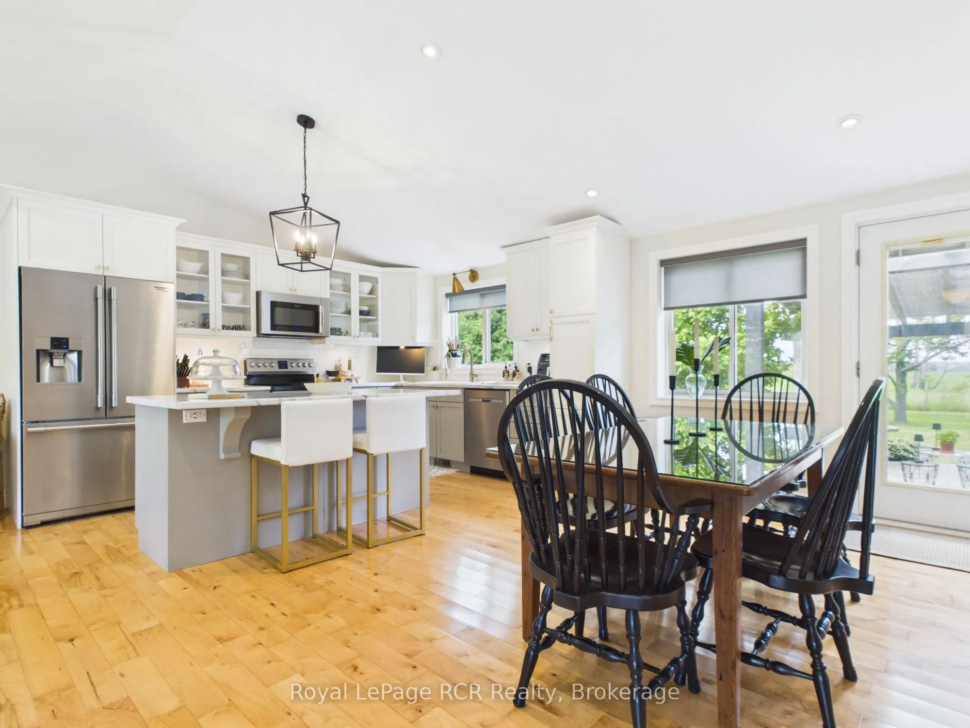 319370 Grey Road 1 Road