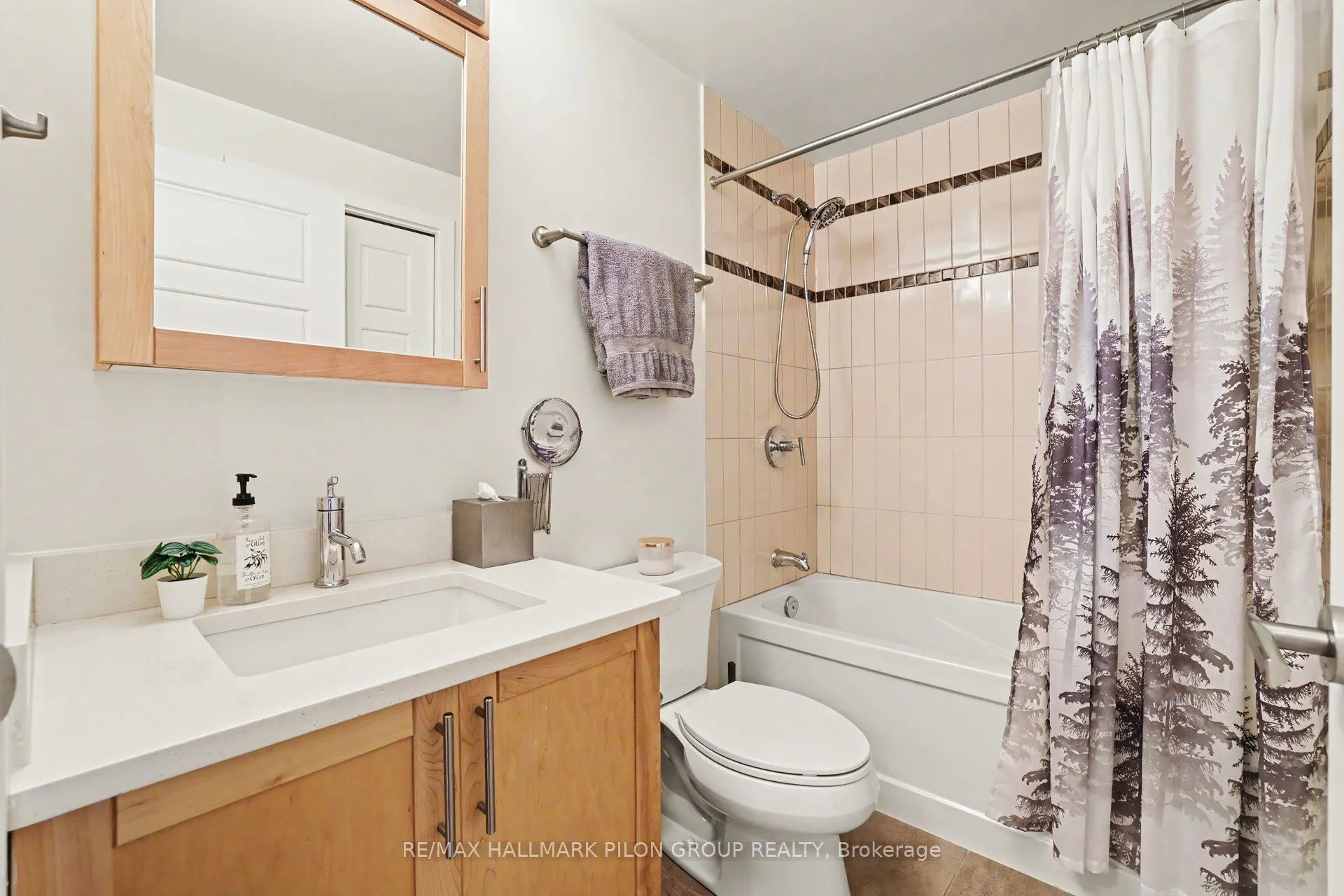 300C Lett Street #619