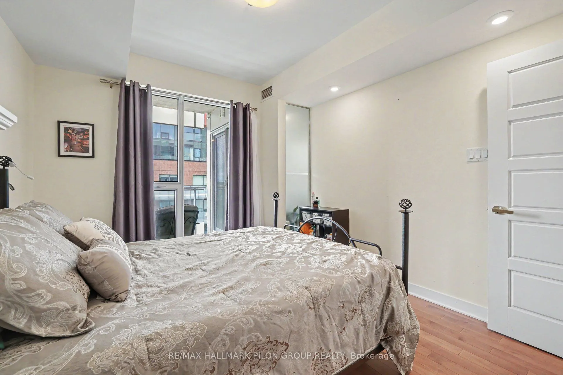 300C Lett Street #619