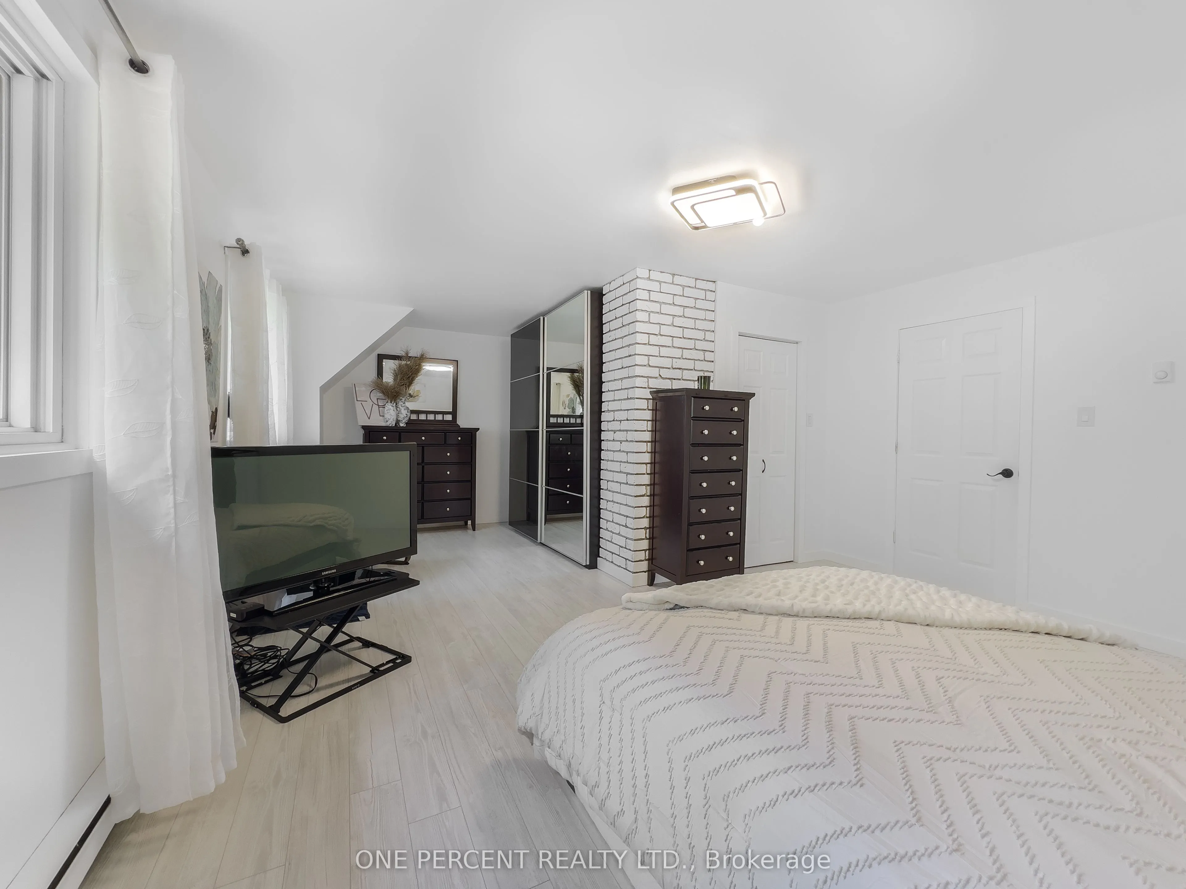 203 Bullis Road