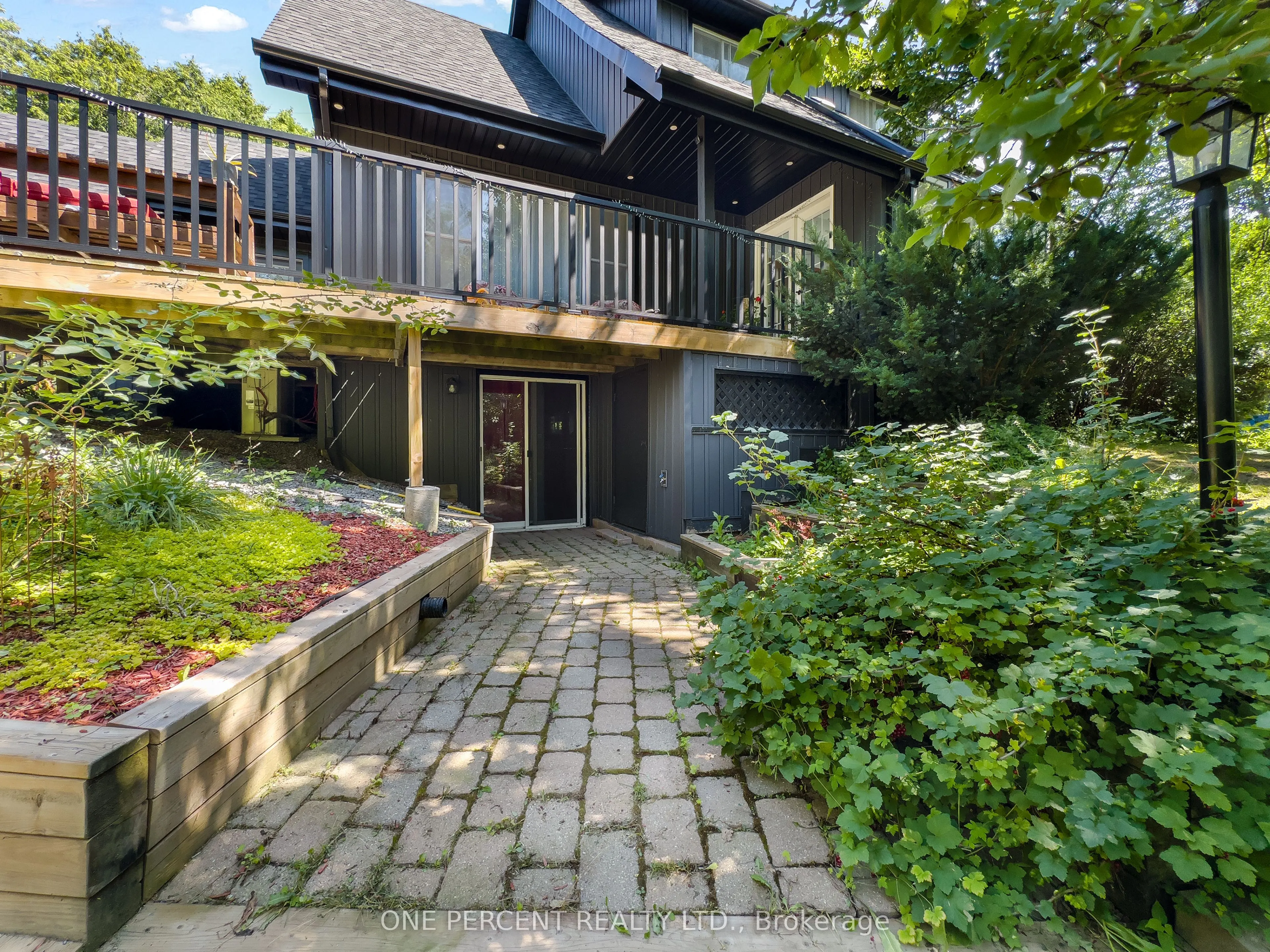 203 Bullis Road