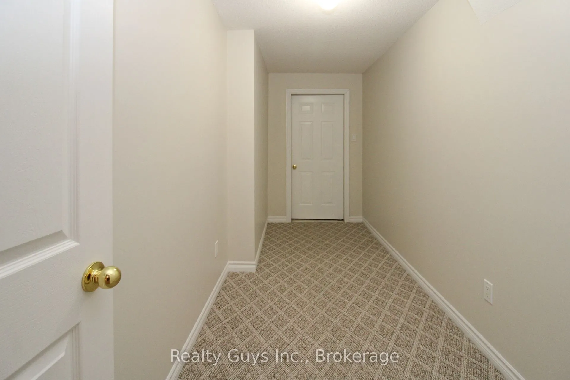 1682 Keppler Crescent