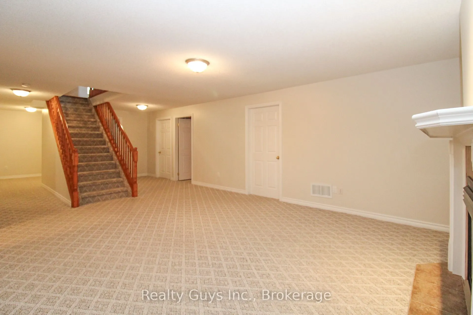 1682 Keppler Crescent