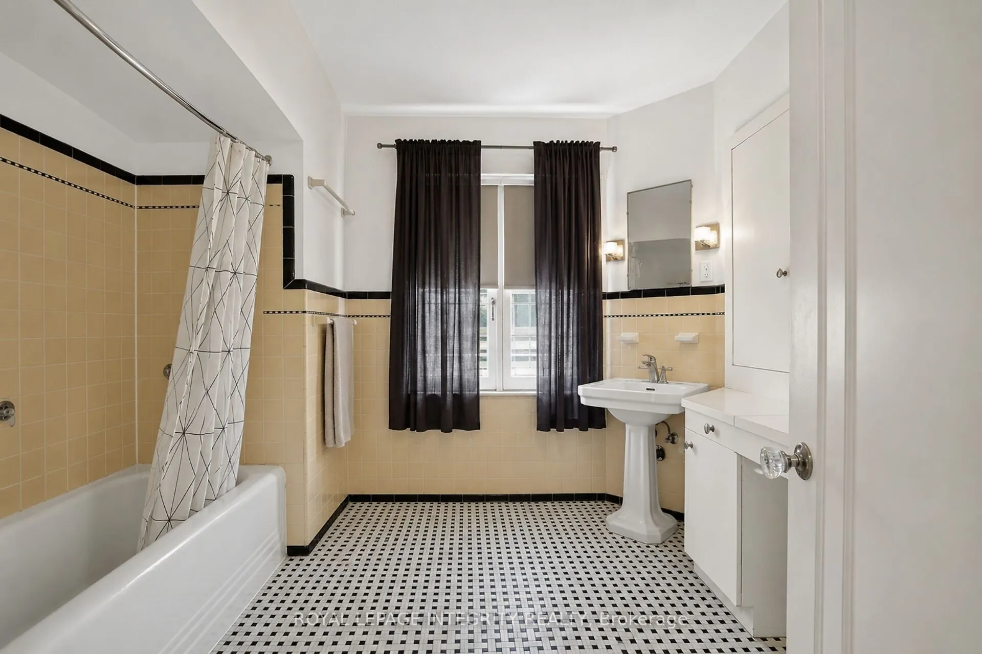 84 Riverdale Avenue