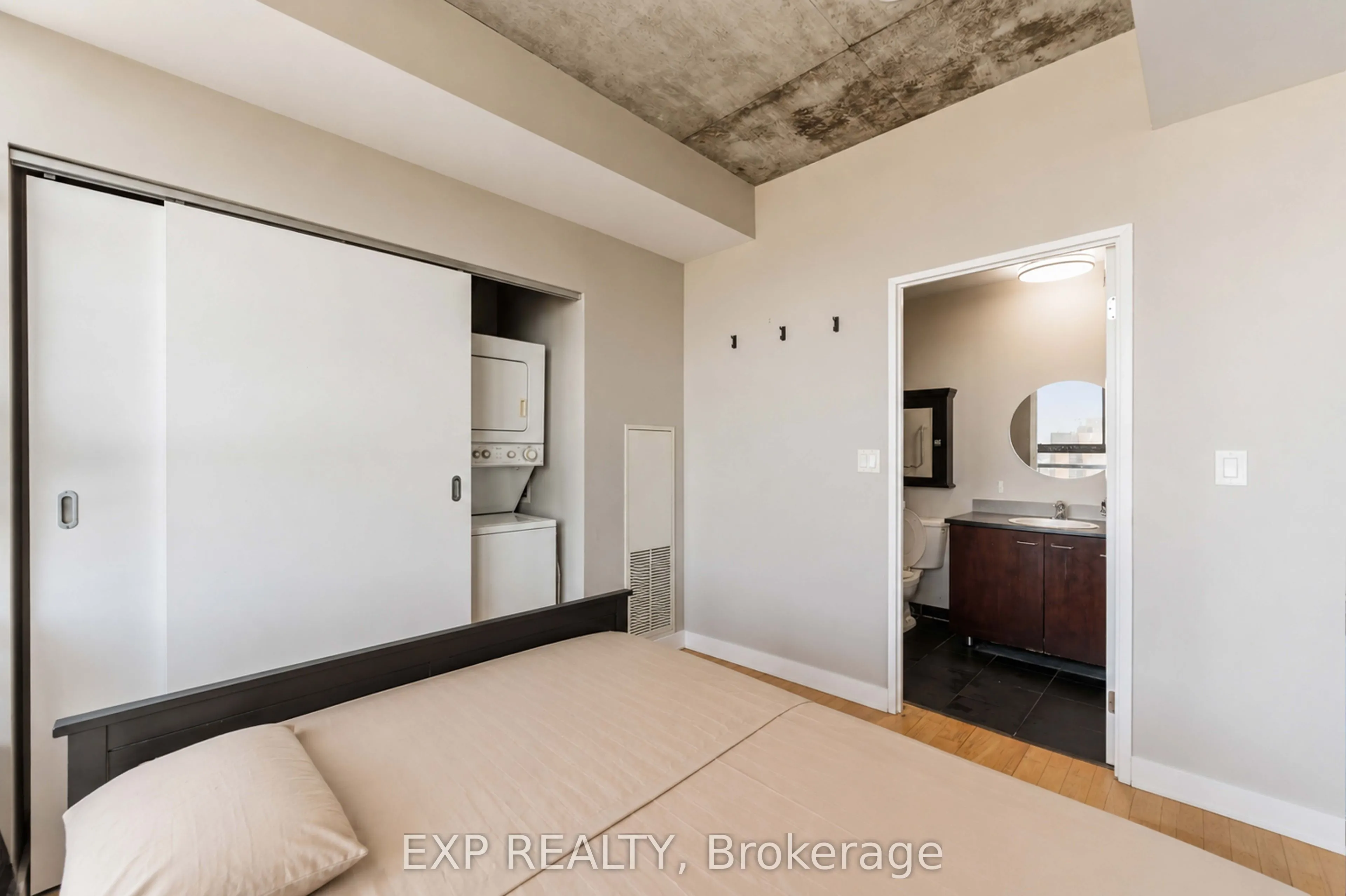 179 George Street #1902