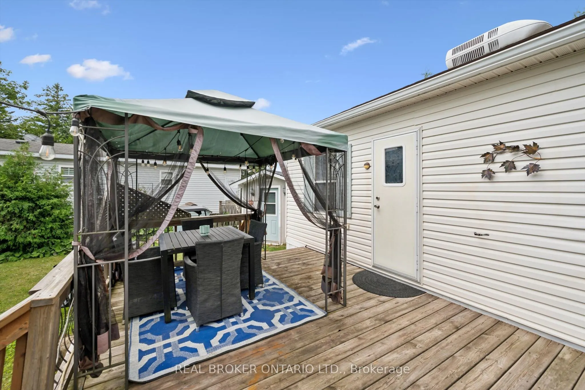 218 Beach Road