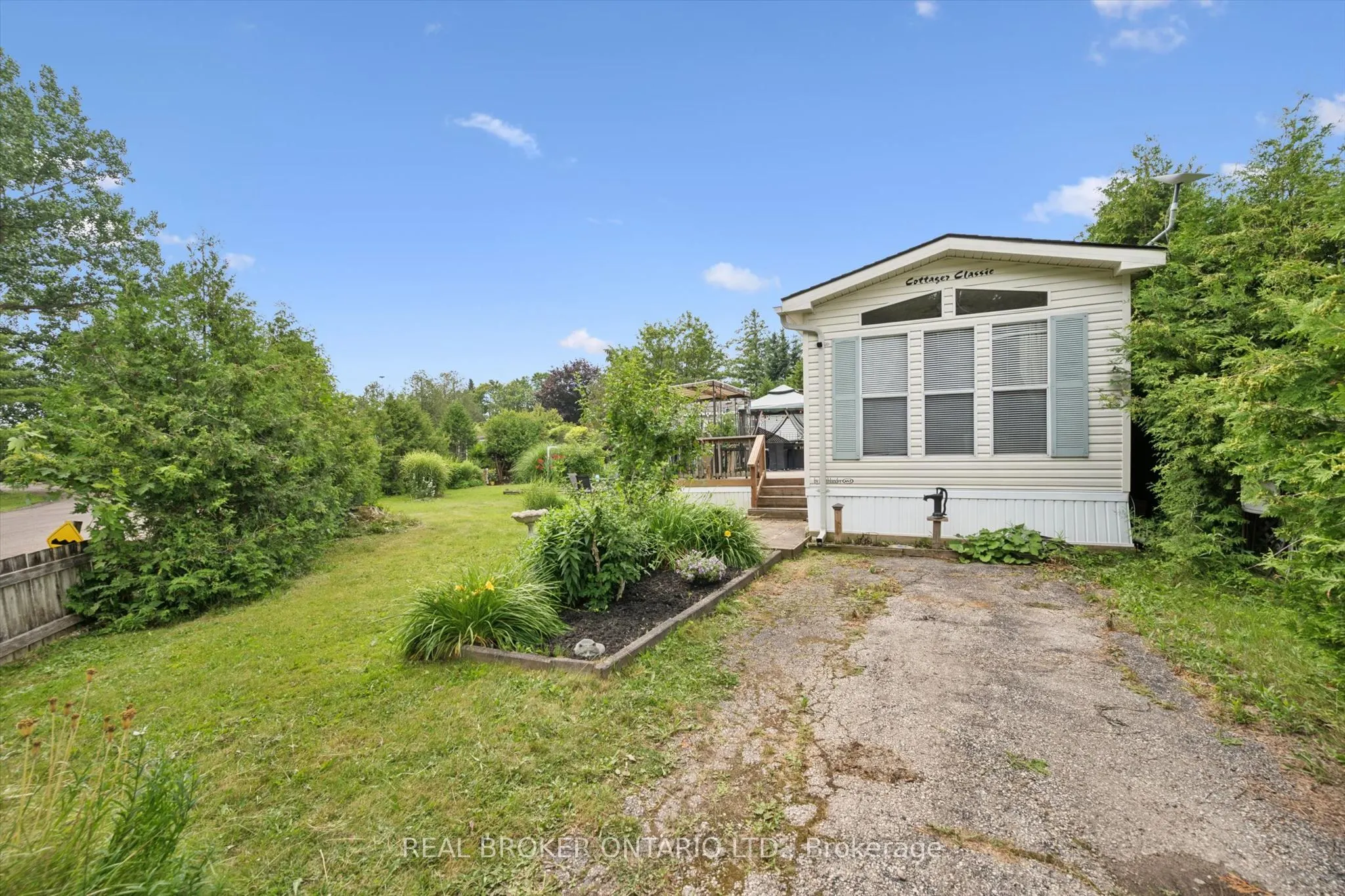 218 Beach Road