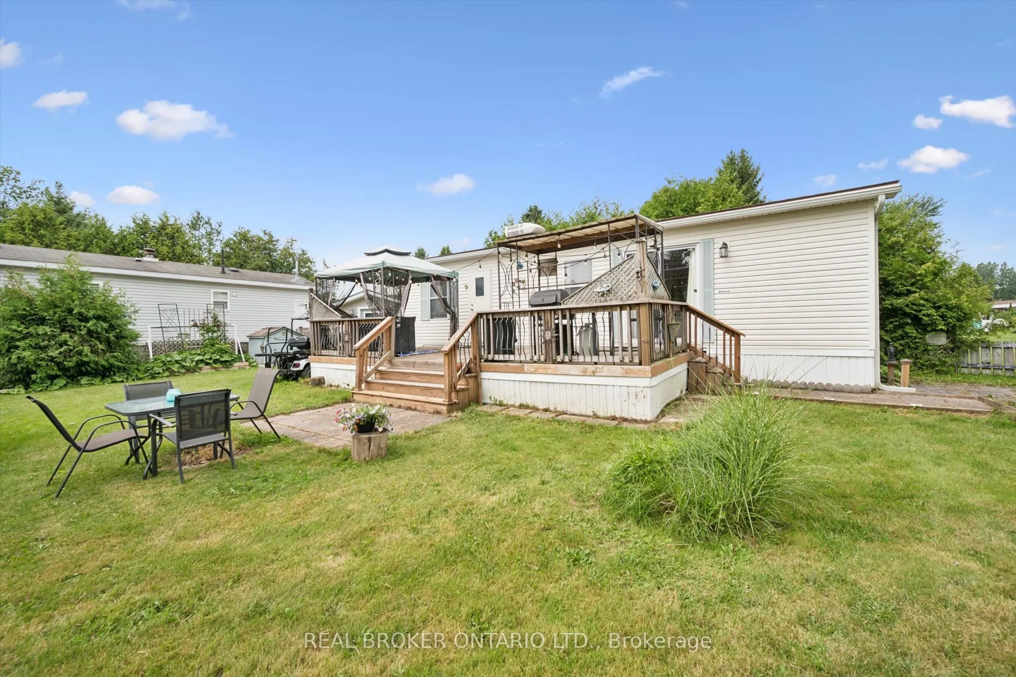 218 Beach Road