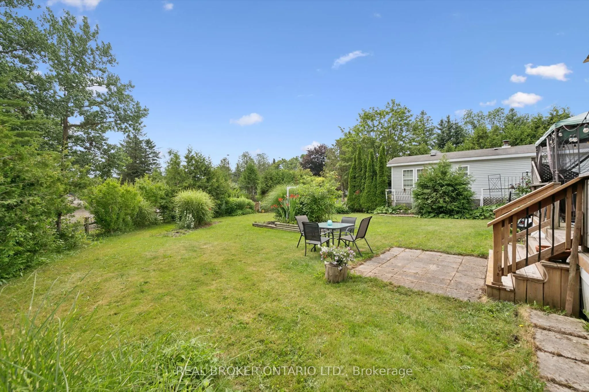 218 Beach Road