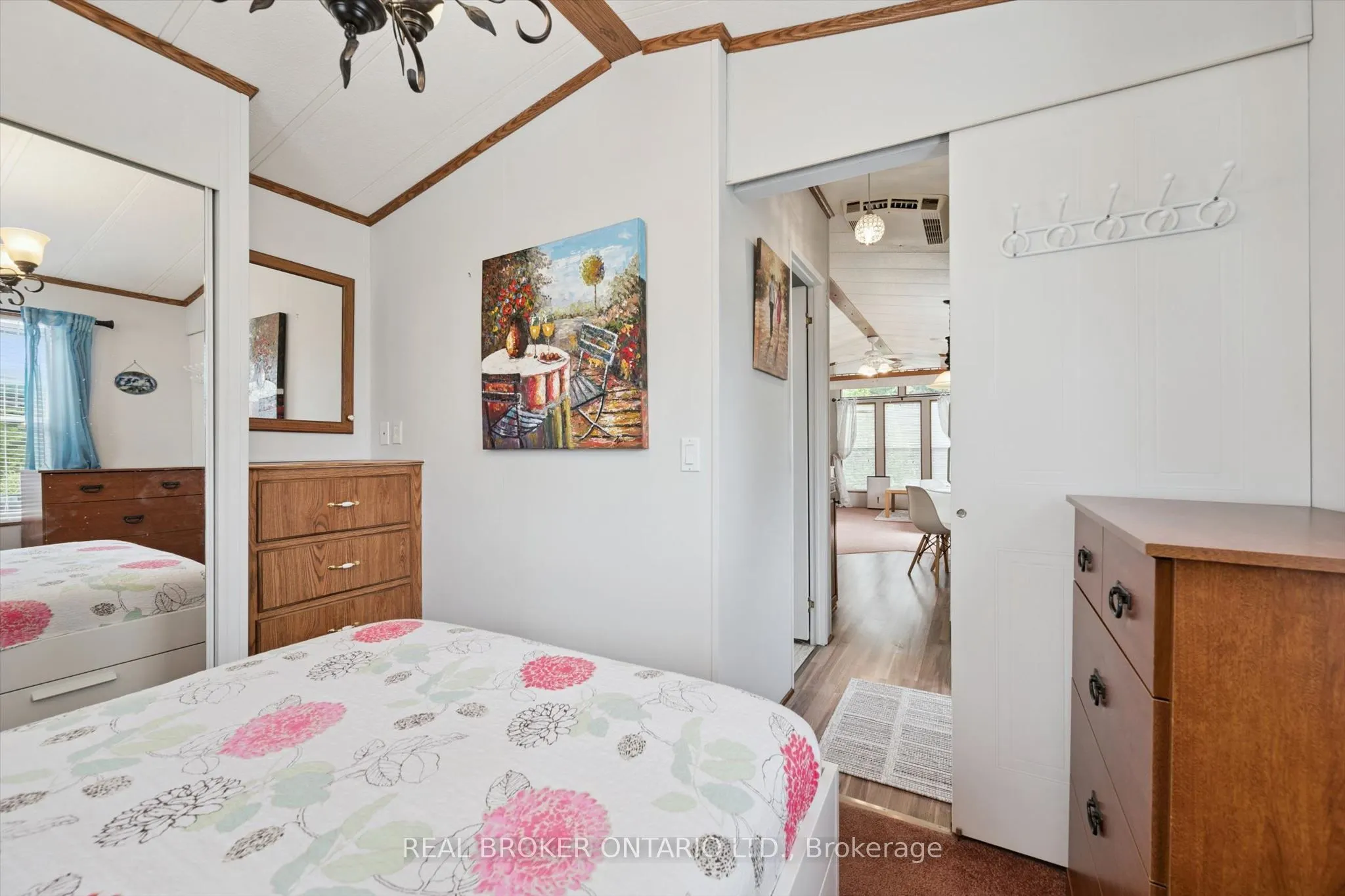 218 Beach Road