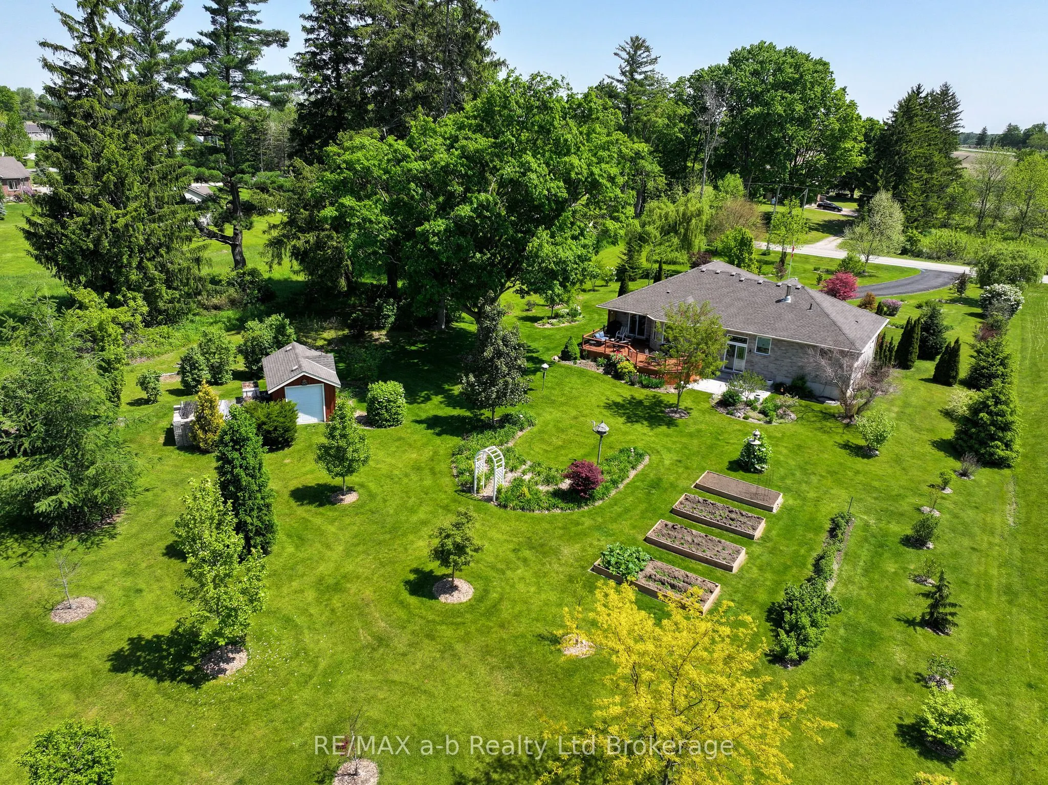 261 Middle Townline Road