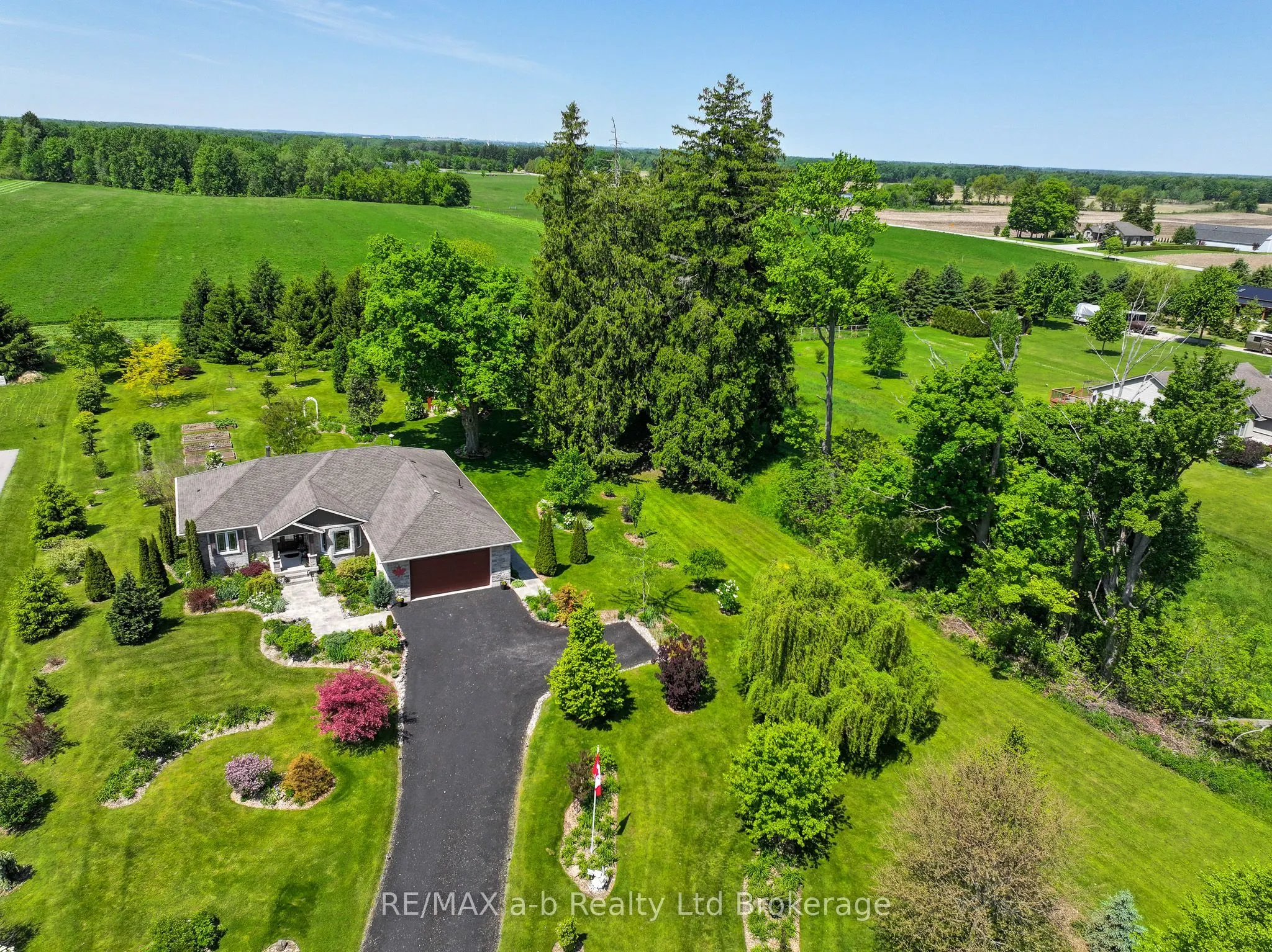261 Middle Townline Road