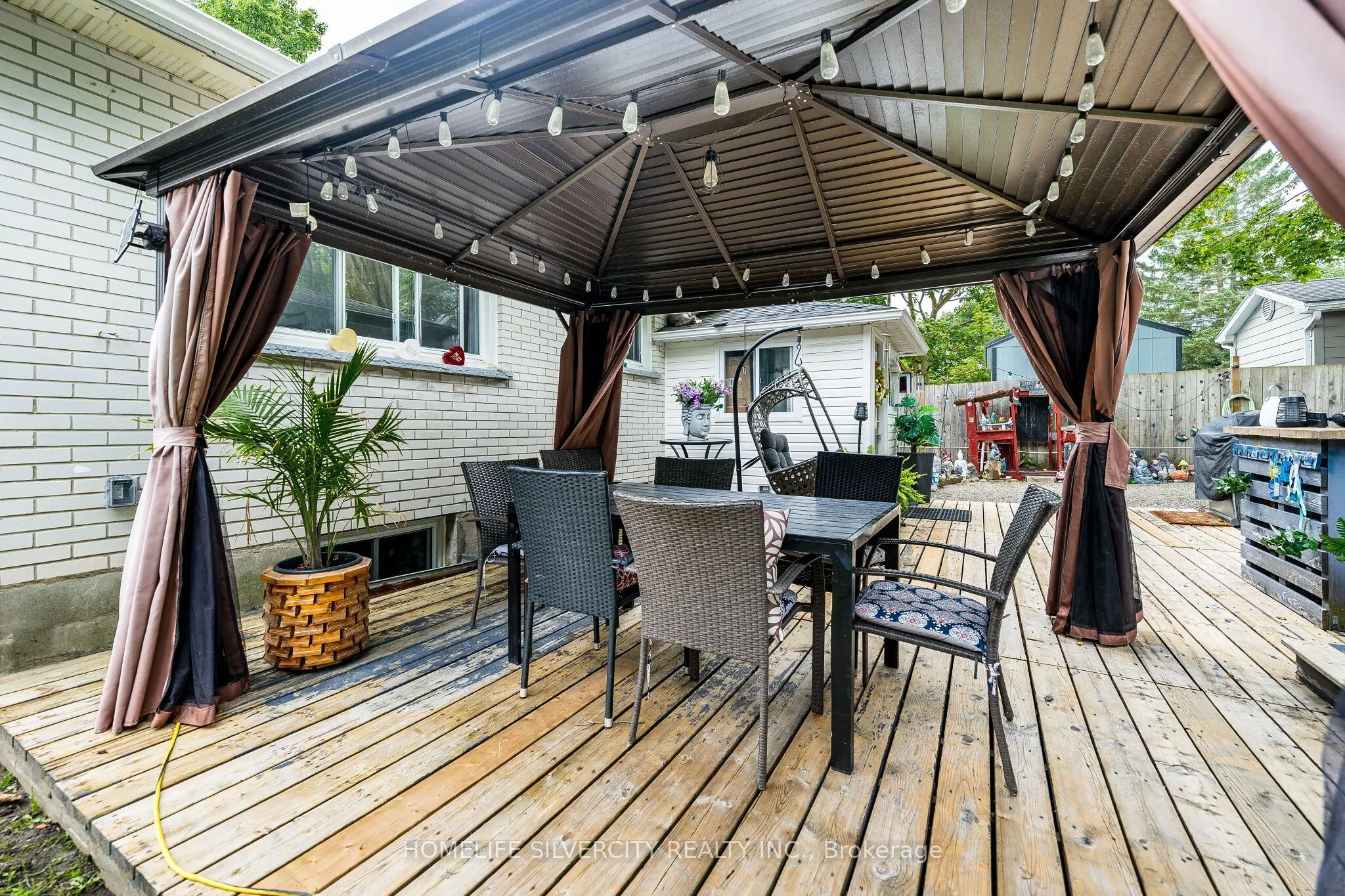 404 Andrew Street