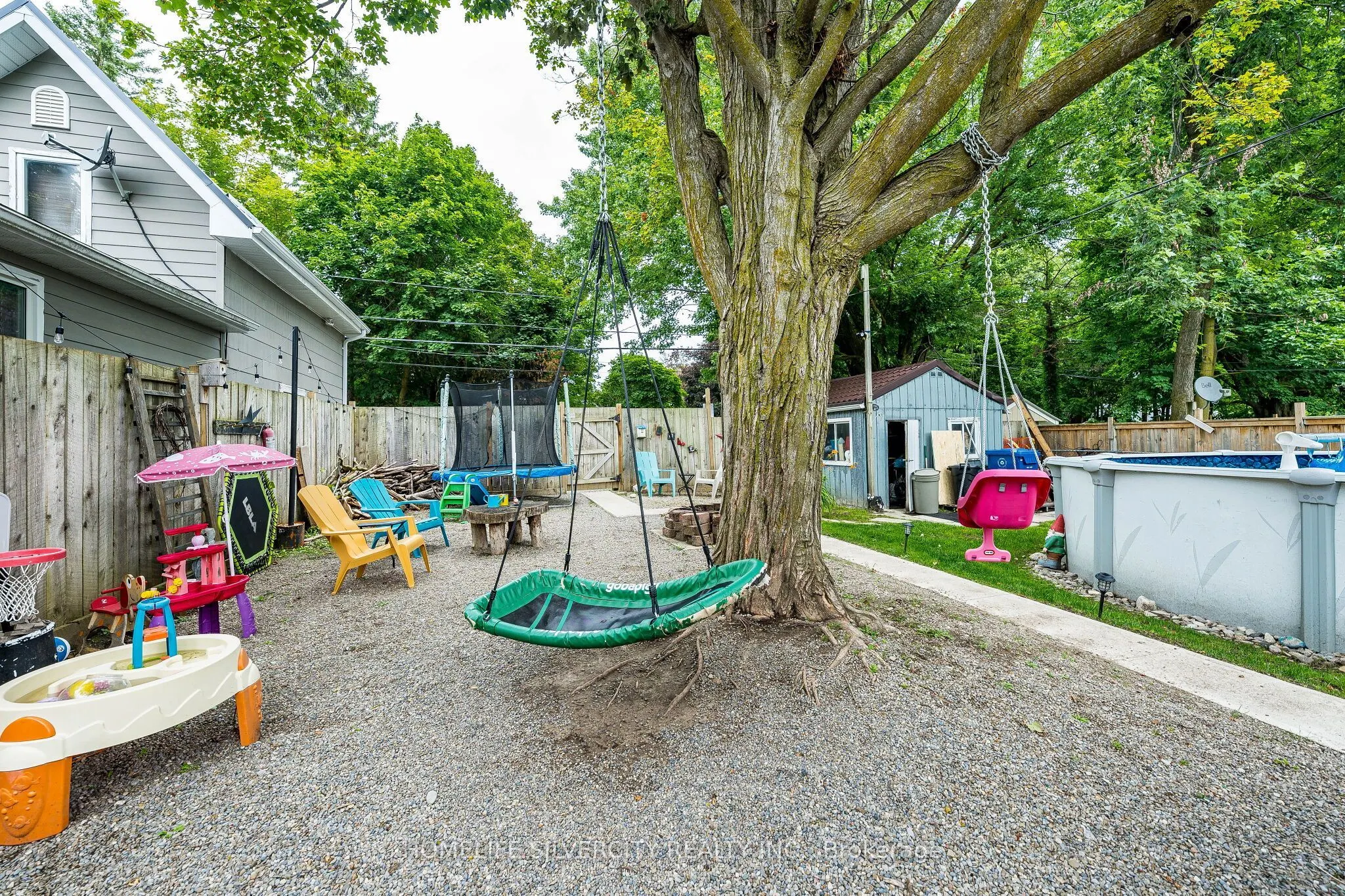 404 Andrew Street