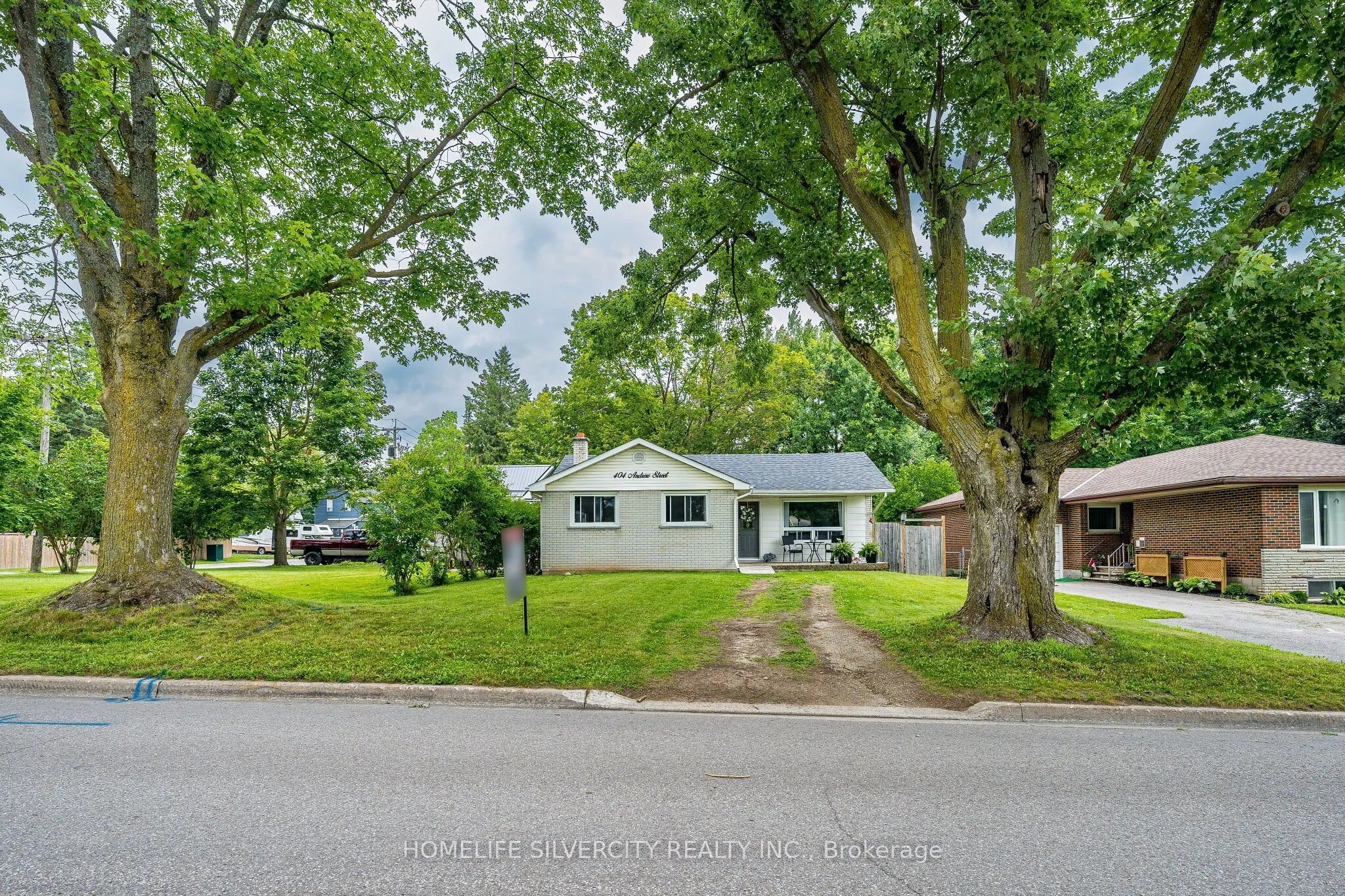 404 Andrew Street