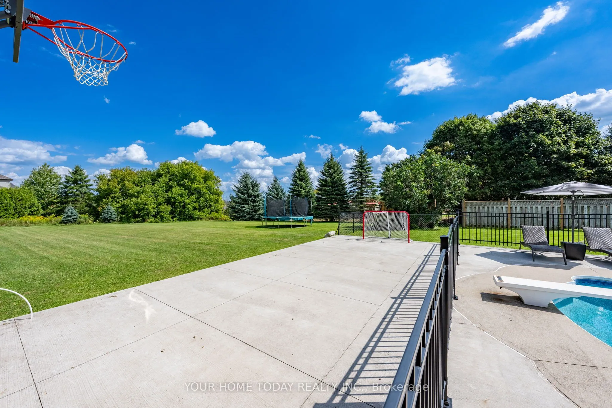 4925 Trafalgar Road