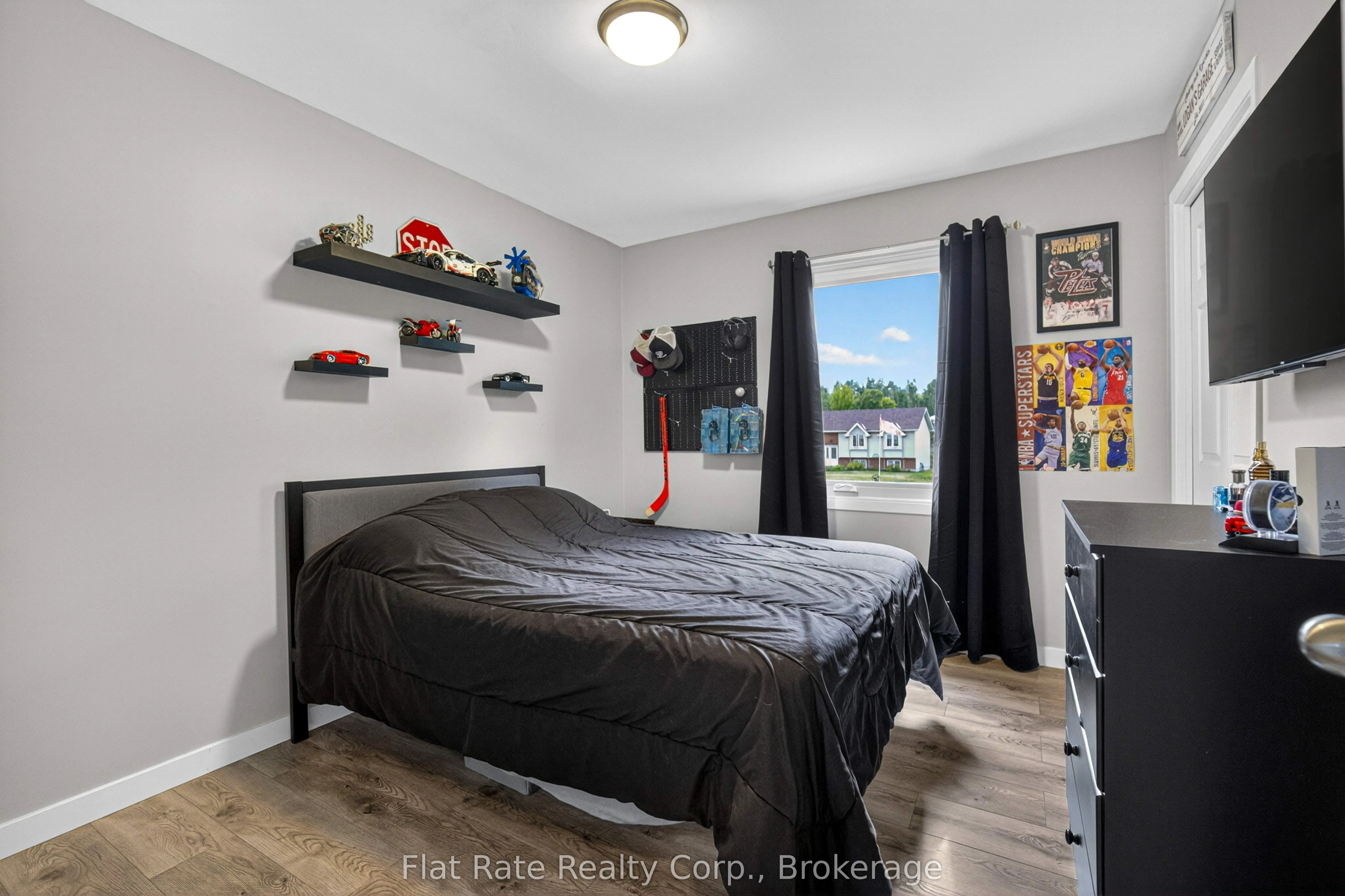 109 PINECREST Avenue