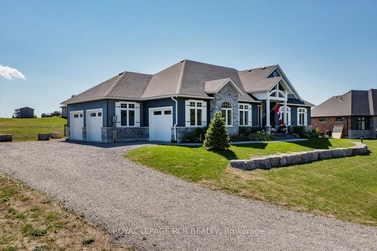 3 Nipigon Street
