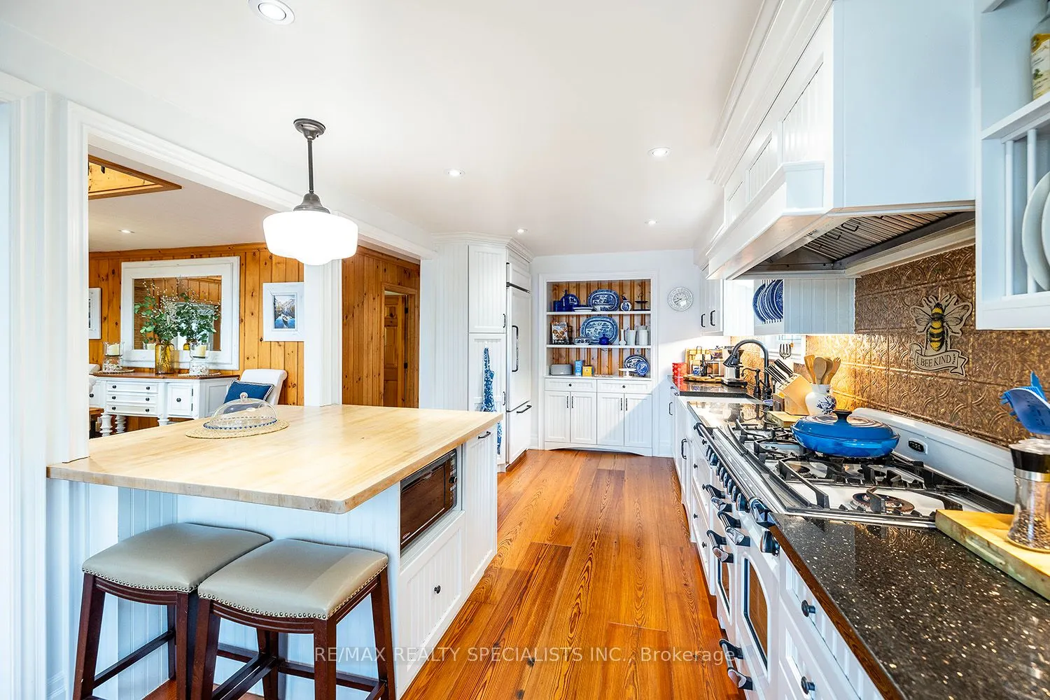 127 Driftwood Village Road