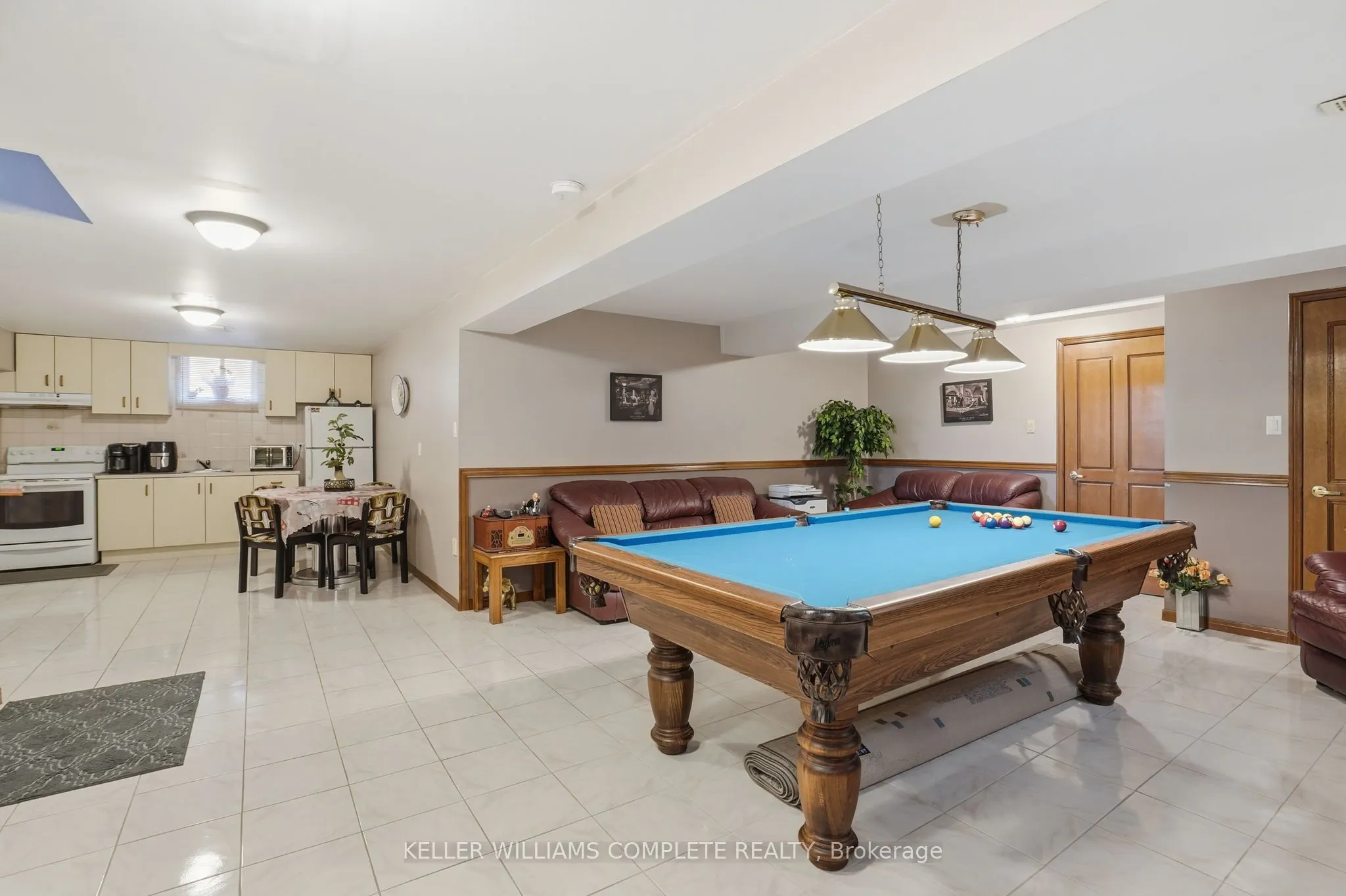 32 Highbury Drive
