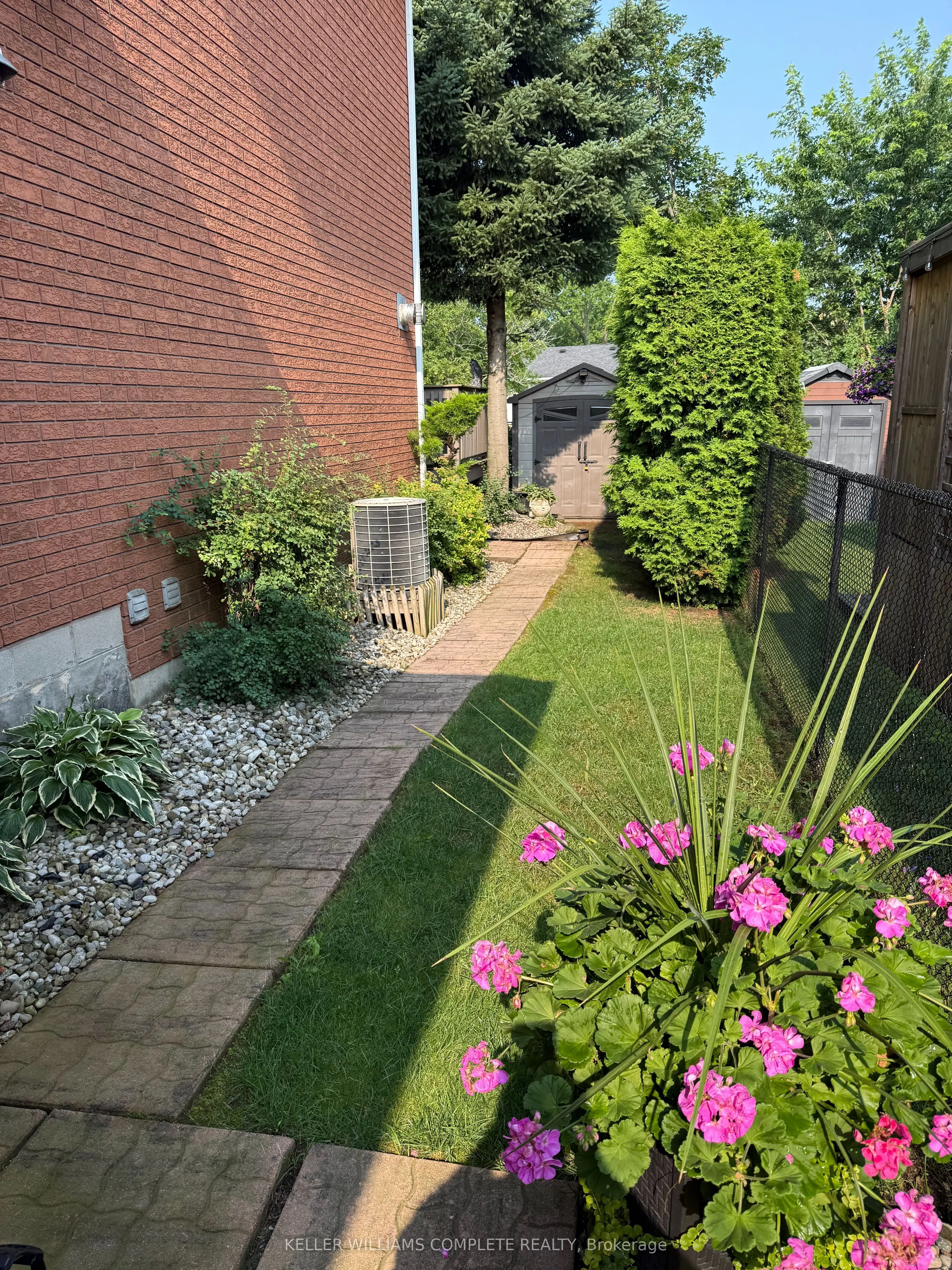 32 Highbury Drive